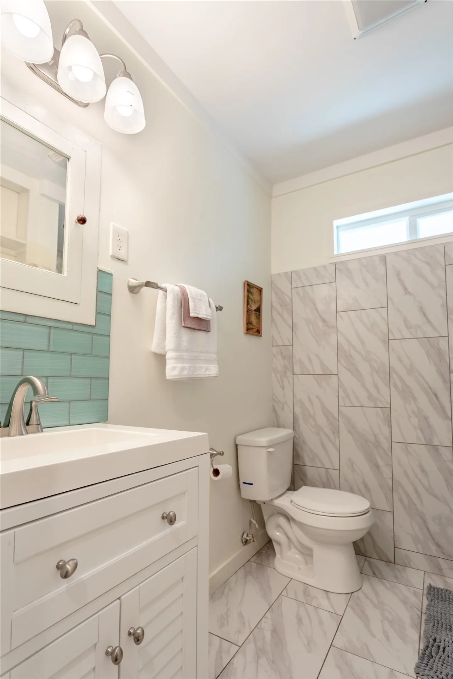 Single Family Residence For Sale in Mc Lennan County , 2521 Washington Avenue, Waco, Texas 76710, 3 Bedroom, 2 Bathroom, Garage spaces, 1,320 Sqft, built in 1936, Preowned, mls#21227820, Real Estate Agent in Waco, Homes For Sale in Mc Lennan county, Homes For Sale in Waco, Realtor in Waco Texas, Real Estate Brokerage Independent Realty Texas, Luminita Cordes Realtor