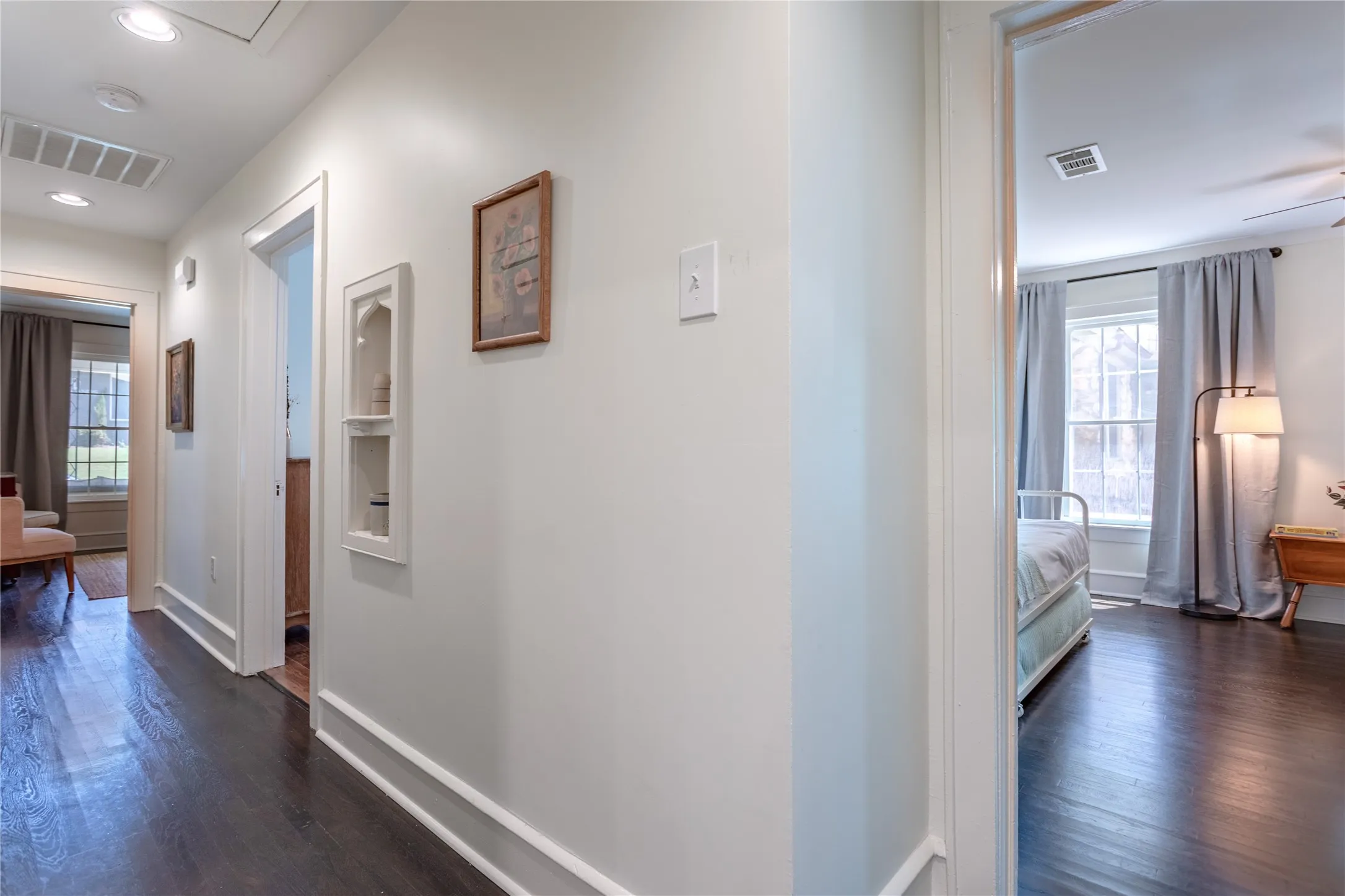 Single Family Residence For Sale in Mc Lennan County , 2521 Washington Avenue, Waco, Texas 76710, 3 Bedroom, 2 Bathroom, Garage spaces, 1,320 Sqft, built in 1936, Preowned, mls#21227820, Real Estate Agent in Waco, Homes For Sale in Mc Lennan county, Homes For Sale in Waco, Realtor in Waco Texas, Real Estate Brokerage Independent Realty Texas, Luminita Cordes Realtor