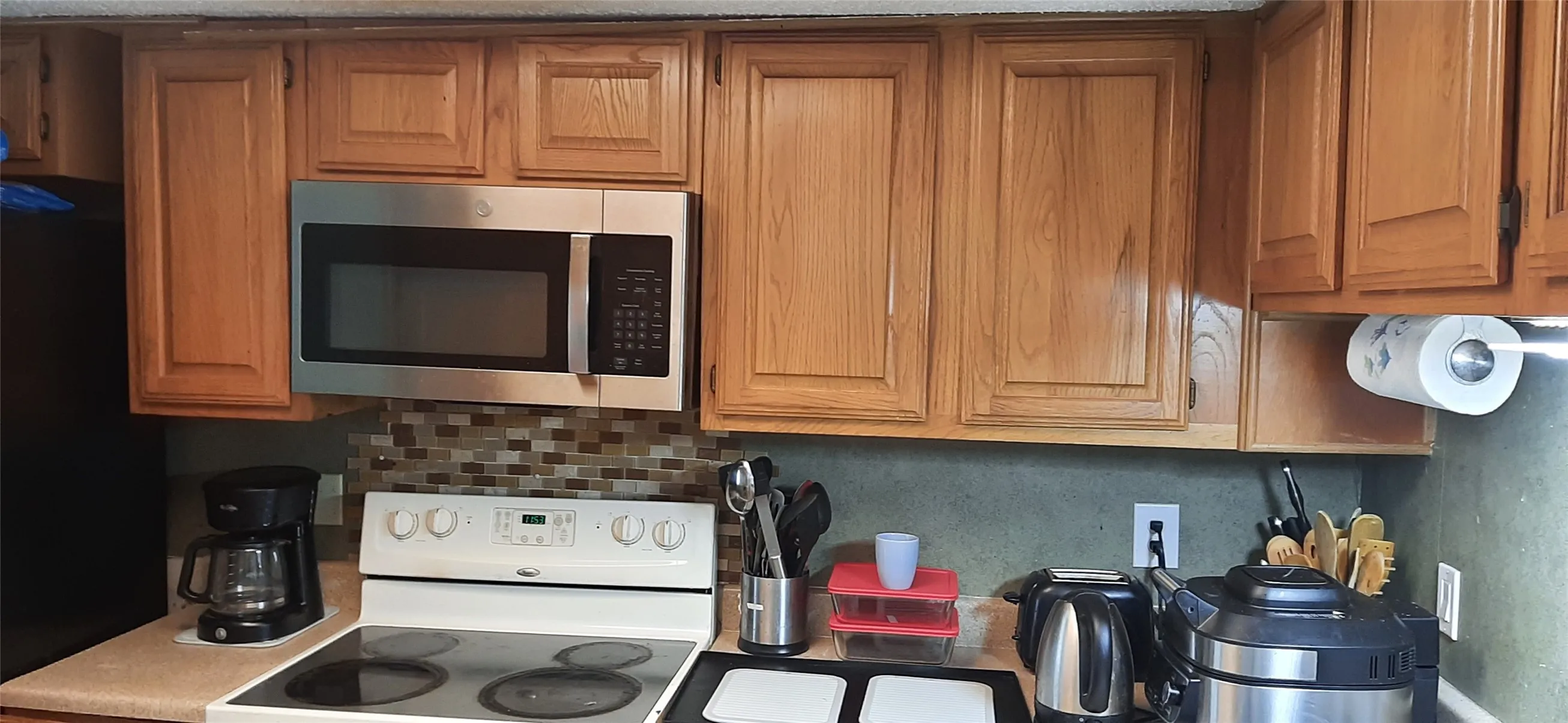 Condominium For Sale in Tarrant County , 2121 Park Willow Lane C, Arlington, Texas 76011, 2 Bedroom, 3 Bathroom, Garage spaces, 1,086 Sqft, built in 1981, Preowned, mls#21234596, Real Estate Agent in Arlington, Homes For Sale in Tarrant county, Homes For Sale in Arlington, Realtor in Arlington Texas, Real Estate Brokerage Independent Realty Texas, Luminita Cordes Realtor