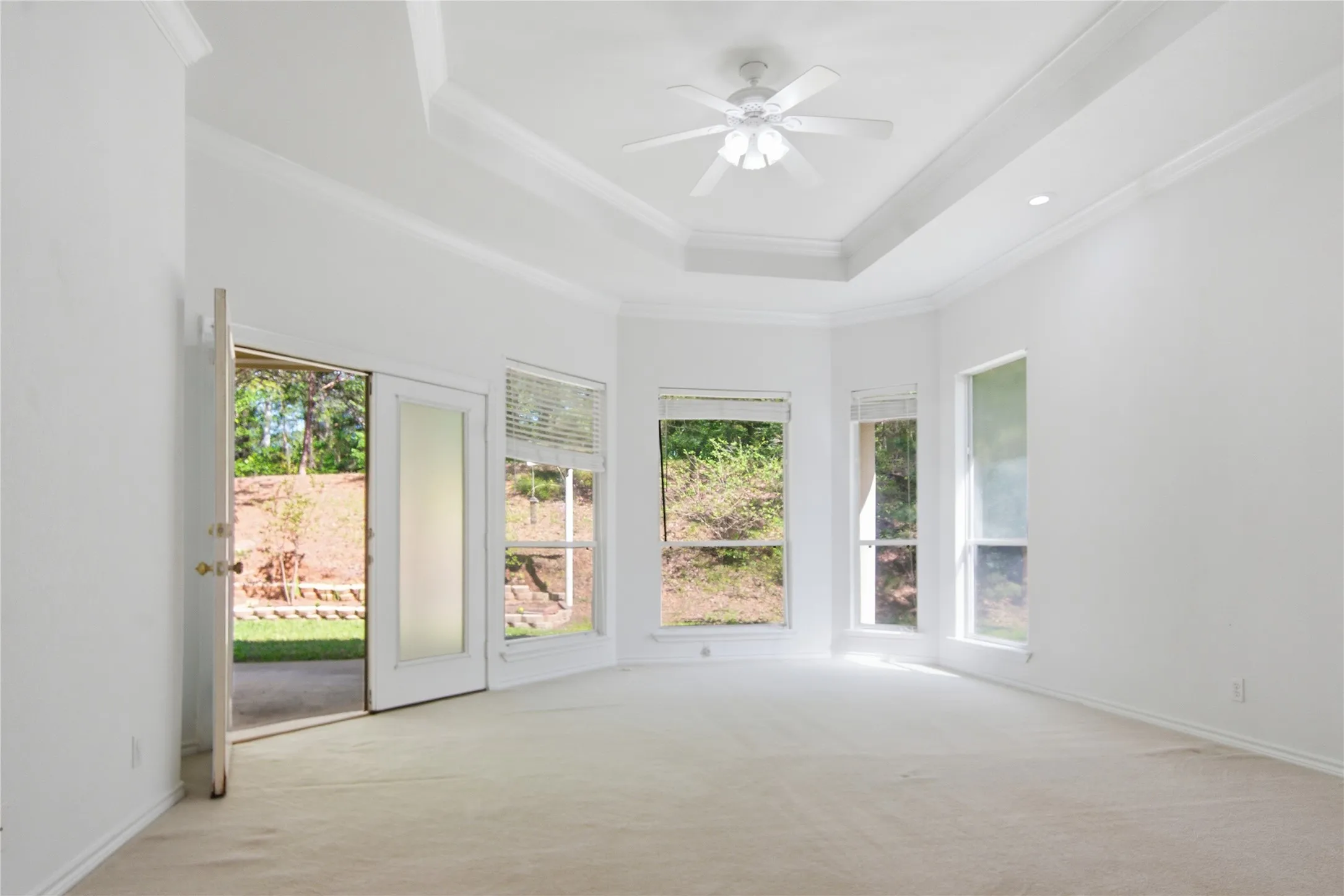 Single Family Residence For Sale in Smith County , 18737 Oakbrook Road, Tyler, Texas 75703, 3 Bedrooms, 3 Bathrooms, 3 Garage spaces, 2,849 Sqft, built in 2002, Preowned, Price $515,000, mls#21226832, Real Estate Agent in Tyler, Homes For Sale in Smith county, Homes For Sale in Tyler, Realtor in Tyler Texas, Real Estate Brokerage Independent Realty Texas, Luminita Cordes Realtor
