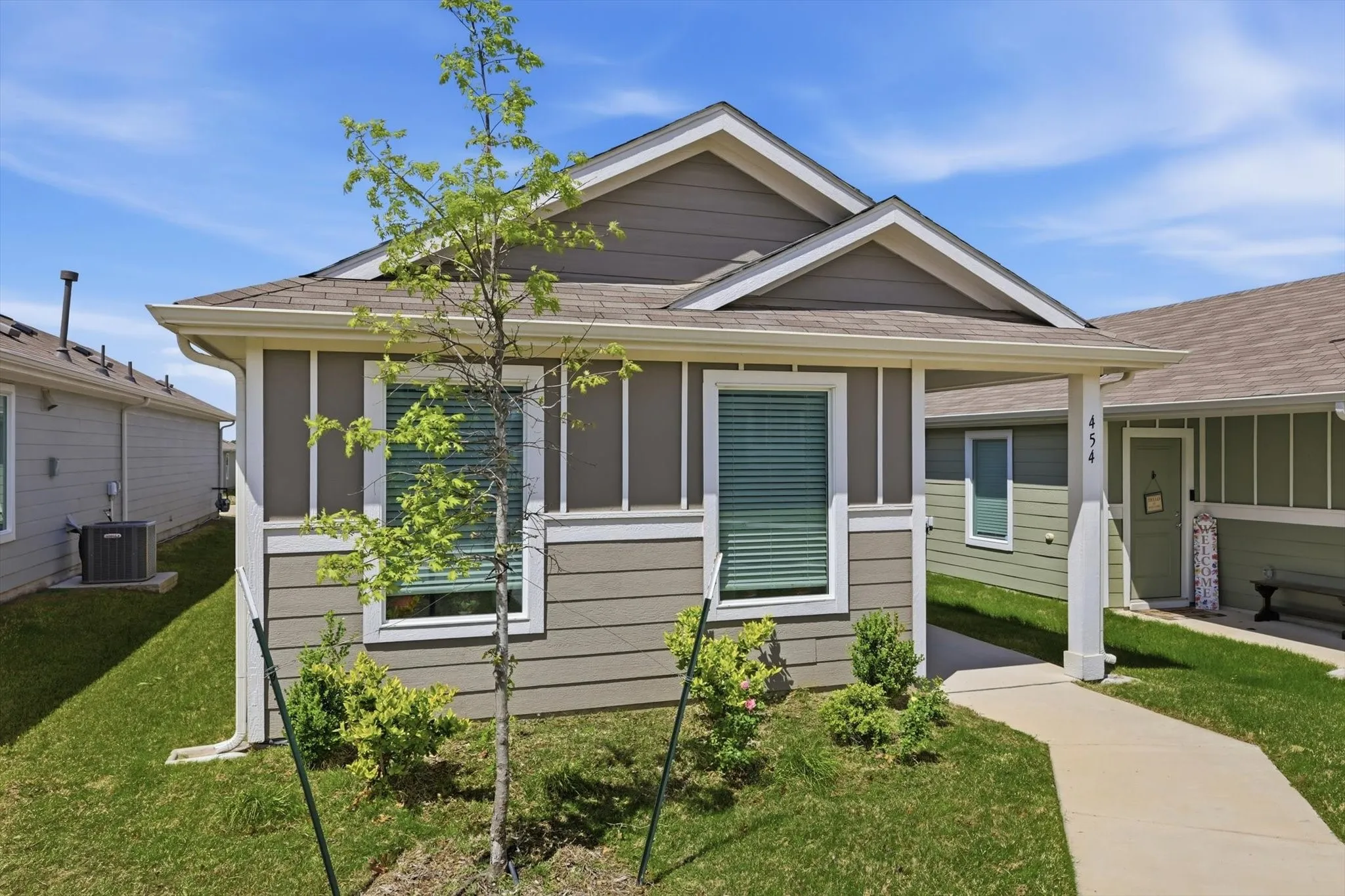 Single Family Residence For Sale in Ellis County , 454 Eagle Wind Way, Ferris, Texas 75125, 4 Bedroom, 2 Bathroom, Garage spaces, 1,347 Sqft, built in 2023, mls#21233238, Real Estate Agent in Ferris, Homes For Sale in Ellis county, Homes For Sale in Ferris, Realtor in Ferris Texas, Real Estate Brokerage Independent Realty Texas, Luminita Cordes Realtor