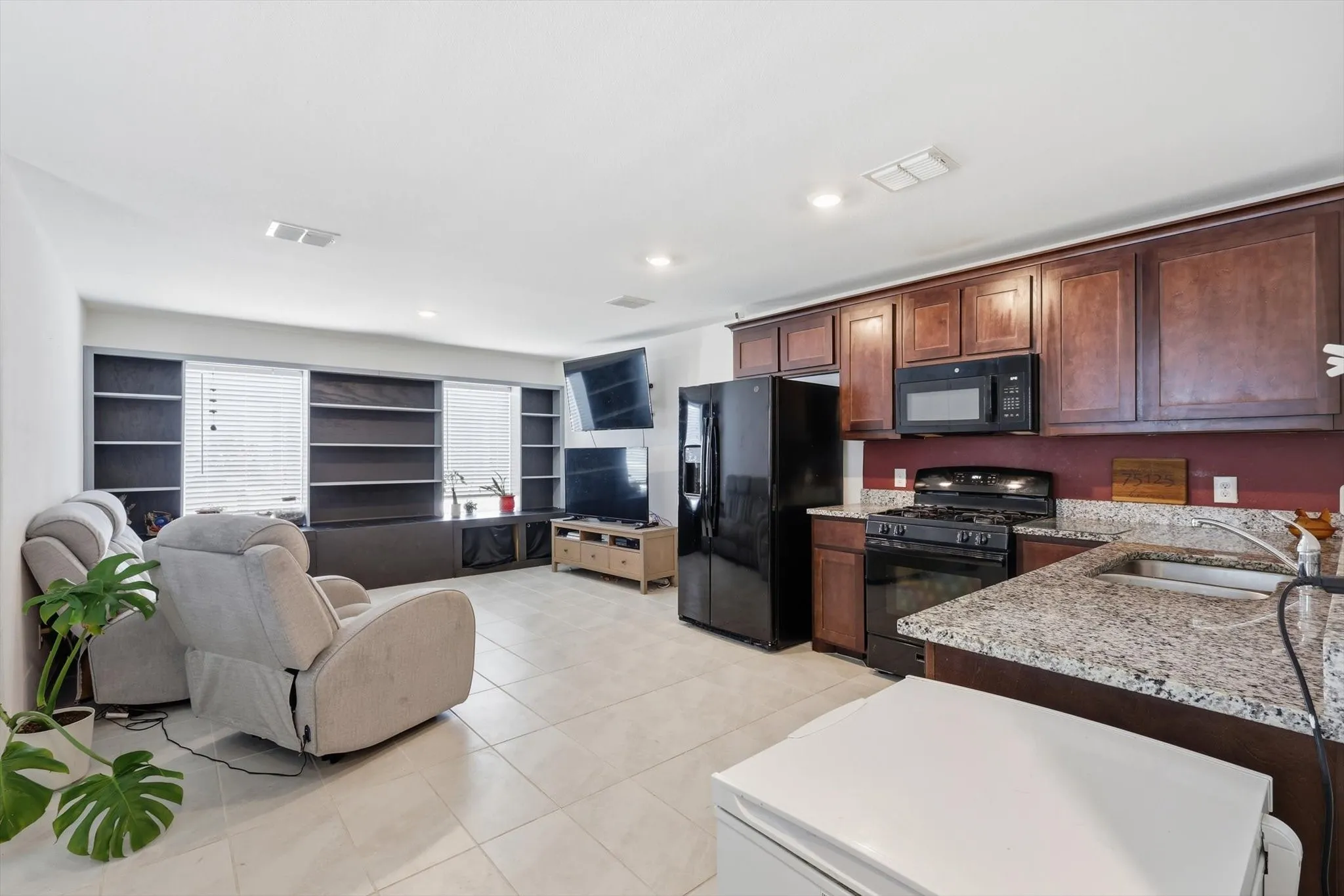 Single Family Residence For Sale in Ellis County , 454 Eagle Wind Way, Ferris, Texas 75125, 4 Bedroom, 2 Bathroom, Garage spaces, 1,347 Sqft, built in 2023, mls#21233238, Real Estate Agent in Ferris, Homes For Sale in Ellis county, Homes For Sale in Ferris, Realtor in Ferris Texas, Real Estate Brokerage Independent Realty Texas, Luminita Cordes Realtor