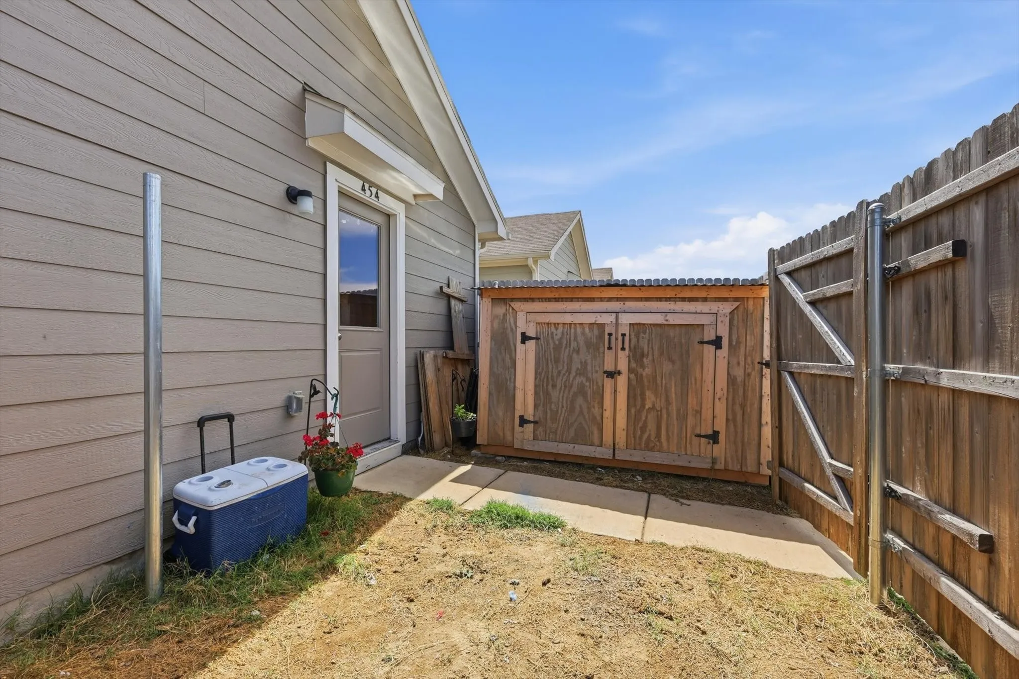 Single Family Residence For Sale in Ellis County , 454 Eagle Wind Way, Ferris, Texas 75125, 4 Bedroom, 2 Bathroom, Garage spaces, 1,347 Sqft, built in 2023, mls#21233238, Real Estate Agent in Ferris, Homes For Sale in Ellis county, Homes For Sale in Ferris, Realtor in Ferris Texas, Real Estate Brokerage Independent Realty Texas, Luminita Cordes Realtor