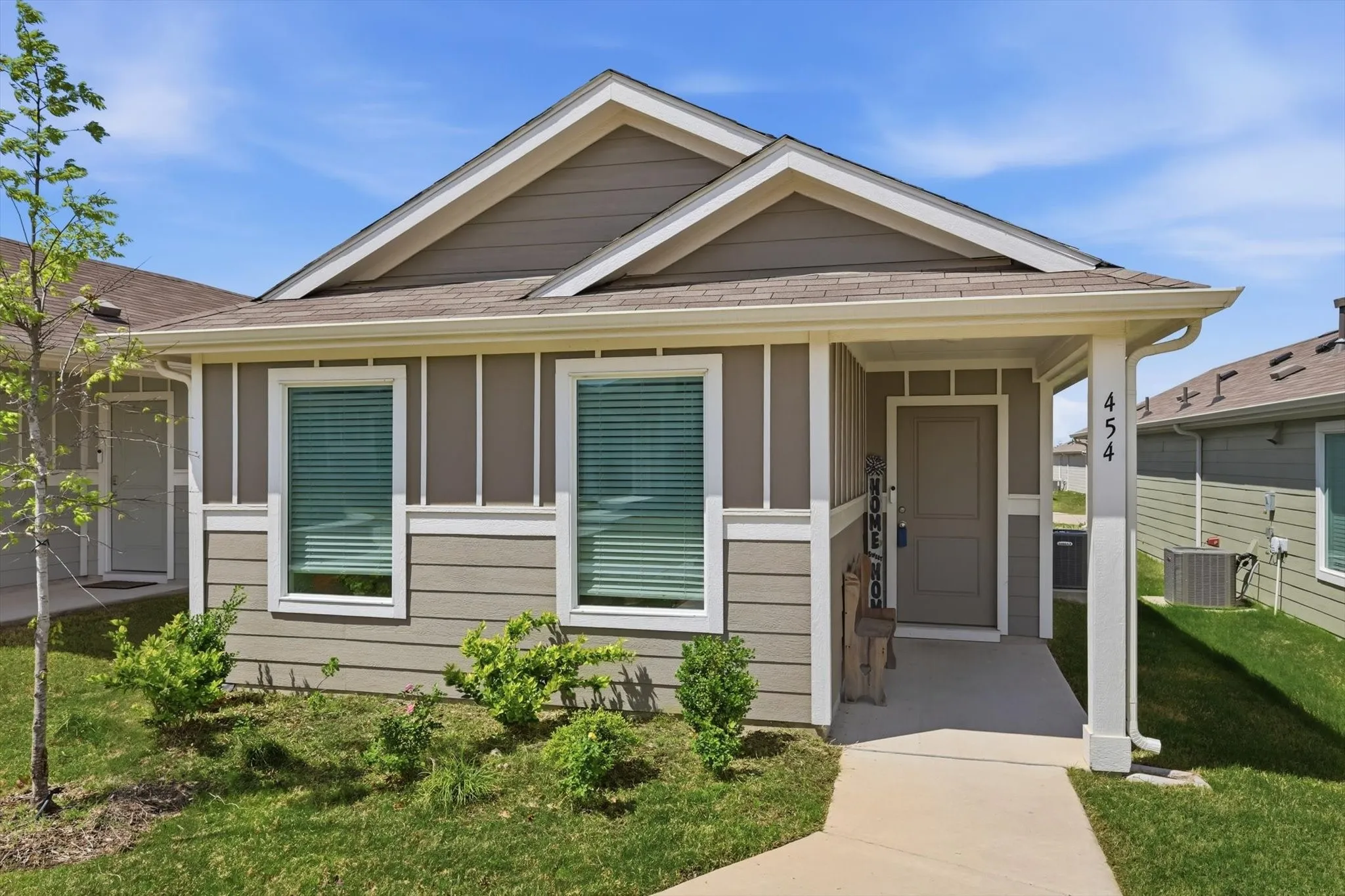 Single Family Residence For Sale in Ellis County , 454 Eagle Wind Way, Ferris, Texas 75125, 4 Bedroom, 2 Bathroom, Garage spaces, 1,347 Sqft, built in 2023, mls#21233238, Real Estate Agent in Ferris, Homes For Sale in Ellis county, Homes For Sale in Ferris, Realtor in Ferris Texas, Real Estate Brokerage Independent Realty Texas, Luminita Cordes Realtor