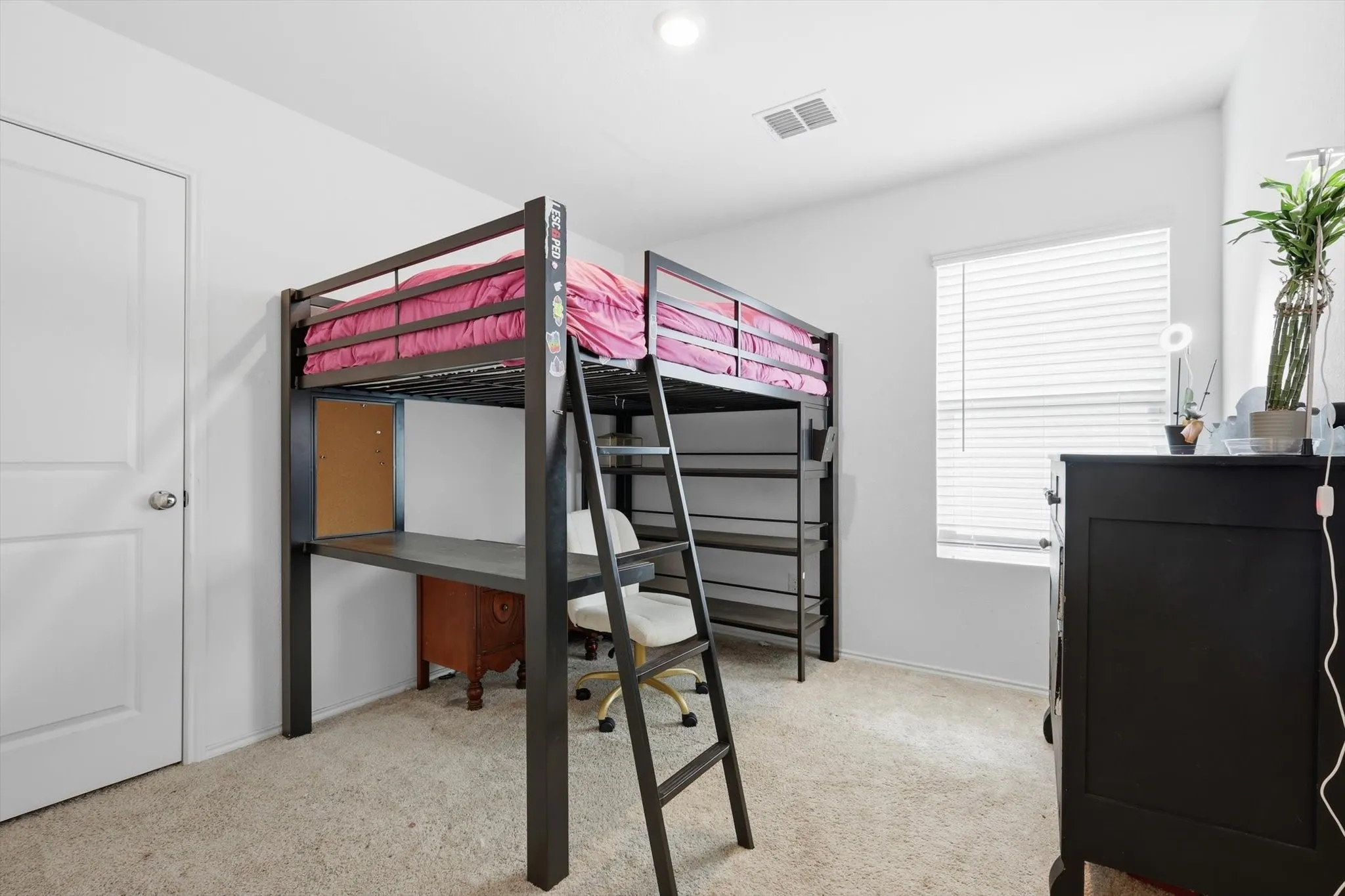 Single Family Residence For Sale in Ellis County , 454 Eagle Wind Way, Ferris, Texas 75125, 4 Bedroom, 2 Bathroom, Garage spaces, 1,347 Sqft, built in 2023, mls#21233238, Real Estate Agent in Ferris, Homes For Sale in Ellis county, Homes For Sale in Ferris, Realtor in Ferris Texas, Real Estate Brokerage Independent Realty Texas, Luminita Cordes Realtor