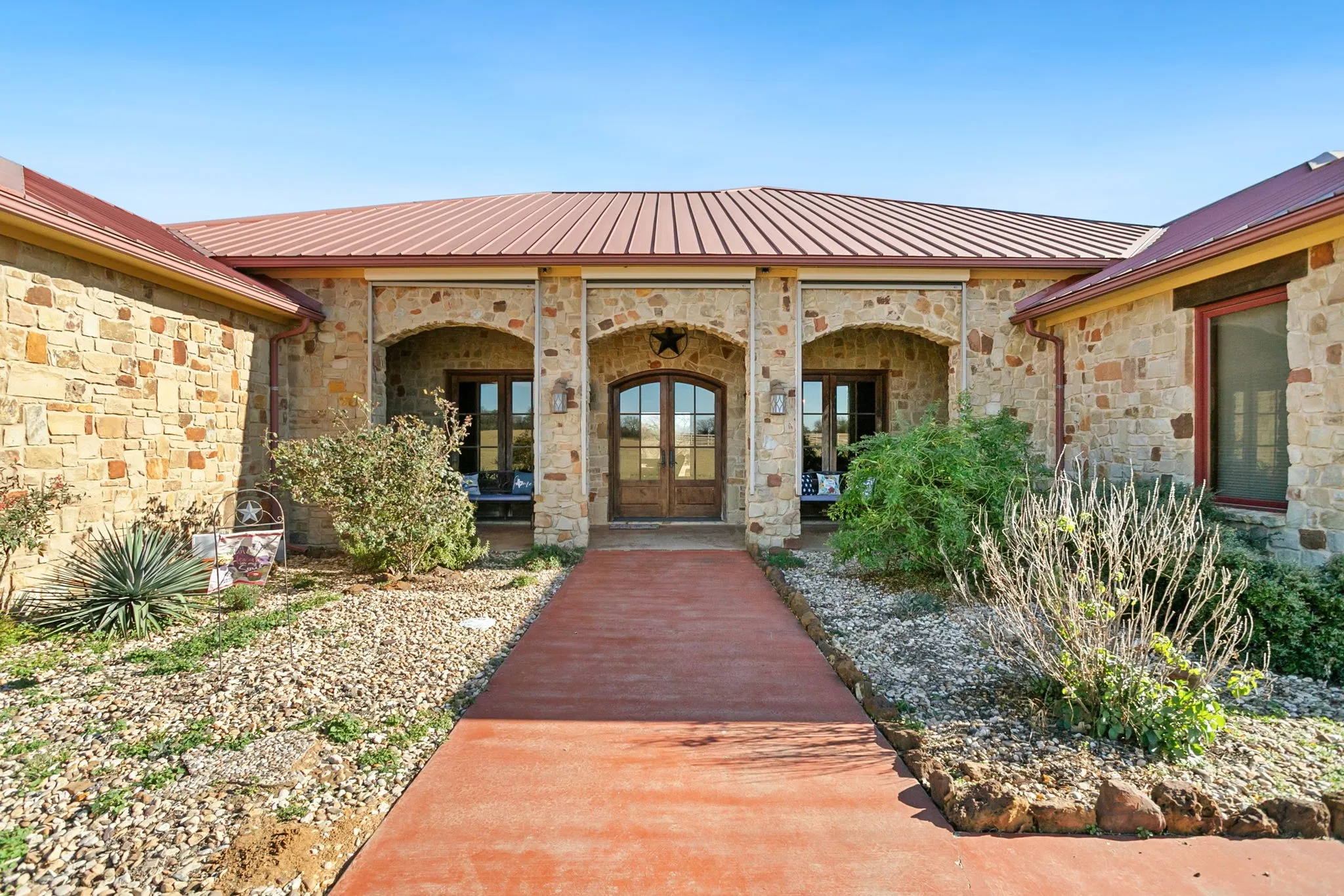 Farm For Sale in Hill County , 1561 FM 934, Blum, Texas 76627, 3 Bedroom, 4 Bathroom, 7 Garage spaces, 4,255 Sqft, built in 2010, Price $3,250,000, mls#21233833, Real Estate Agent in Blum, Homes For Sale in Hill county, Homes For Sale in Blum, Realtor in Blum Texas, Real Estate Brokerage Independent Realty Texas, Luminita Cordes Realtor