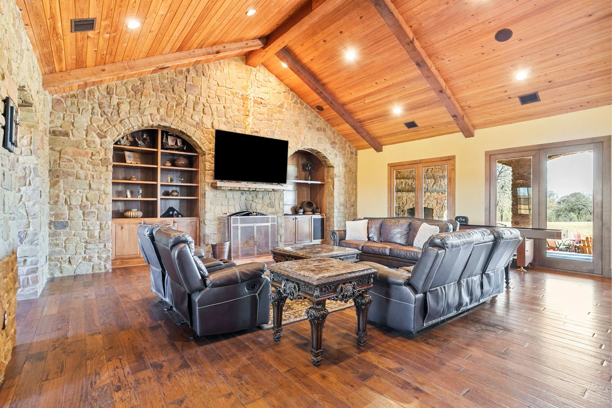 Farm For Sale in Hill County , 1561 FM 934, Blum, Texas 76627, 3 Bedroom, 4 Bathroom, 7 Garage spaces, 4,255 Sqft, built in 2010, Price $3,250,000, mls#21233833, Real Estate Agent in Blum, Homes For Sale in Hill county, Homes For Sale in Blum, Realtor in Blum Texas, Real Estate Brokerage Independent Realty Texas, Luminita Cordes Realtor