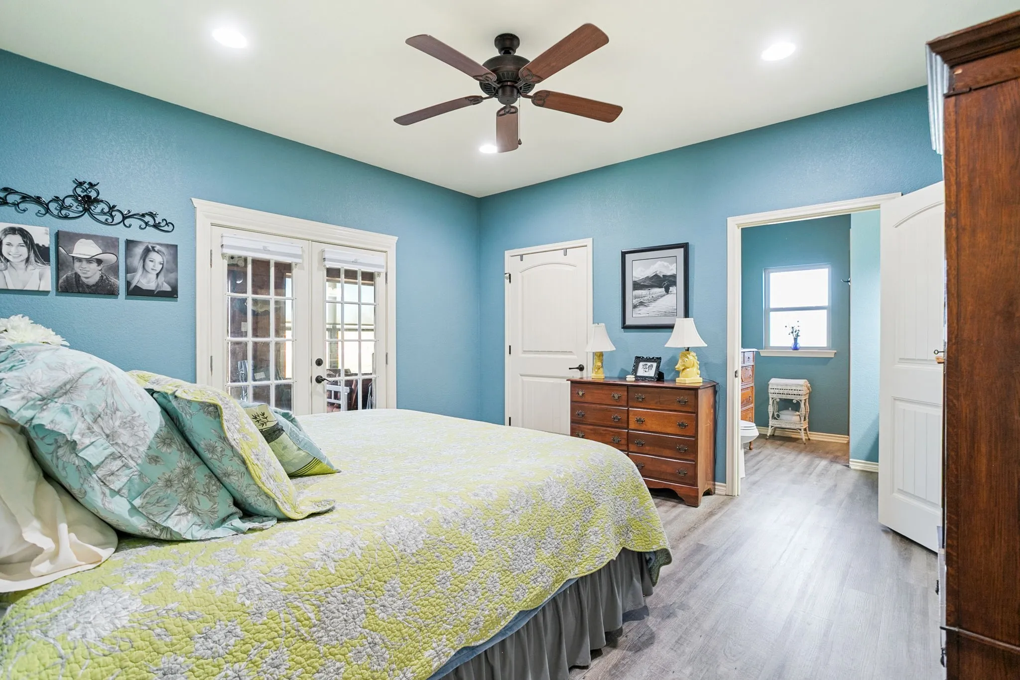 Farm For Sale in Hill County , 1561 FM 934, Blum, Texas 76627, 3 Bedroom, 4 Bathroom, 7 Garage spaces, 4,255 Sqft, built in 2010, Price $3,250,000, mls#21233833, Real Estate Agent in Blum, Homes For Sale in Hill county, Homes For Sale in Blum, Realtor in Blum Texas, Real Estate Brokerage Independent Realty Texas, Luminita Cordes Realtor