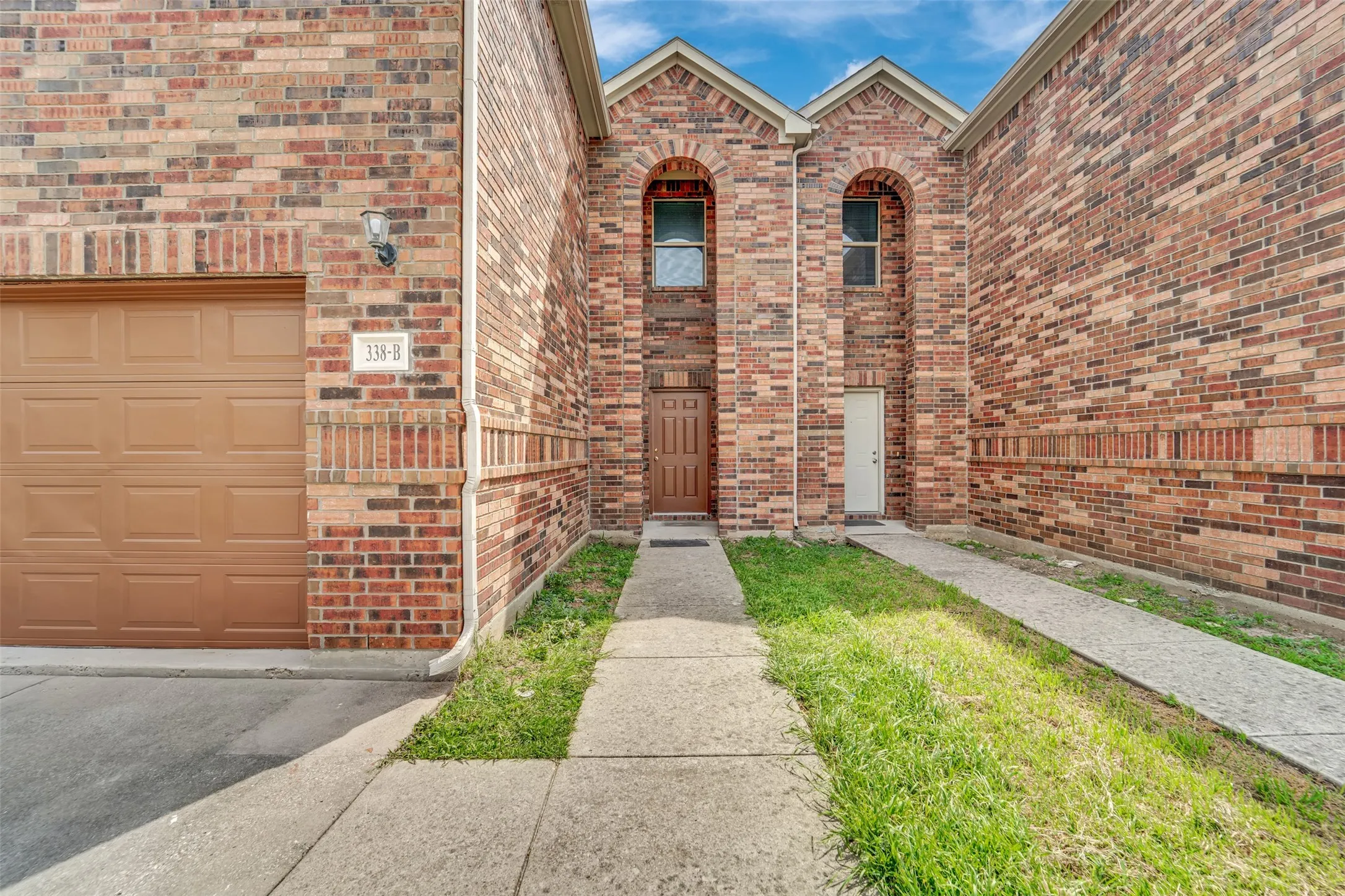 Townhouse For Rent in Denton County , 338 Castleridge Drive, Little Elm, Texas 75068, 3 Bedroom, 3 Bathroom, 1 Garage spaces, 1,491 Sqft, built in 2012, mls#21233351, Real Estate Agent in Little Elm, Homes For Rent in Denton county, Homes For Rent in Little Elm, Realtor in Little Elm Texas, Real Estate Brokerage Independent Realty Texas, Luminita Cordes Realtor
