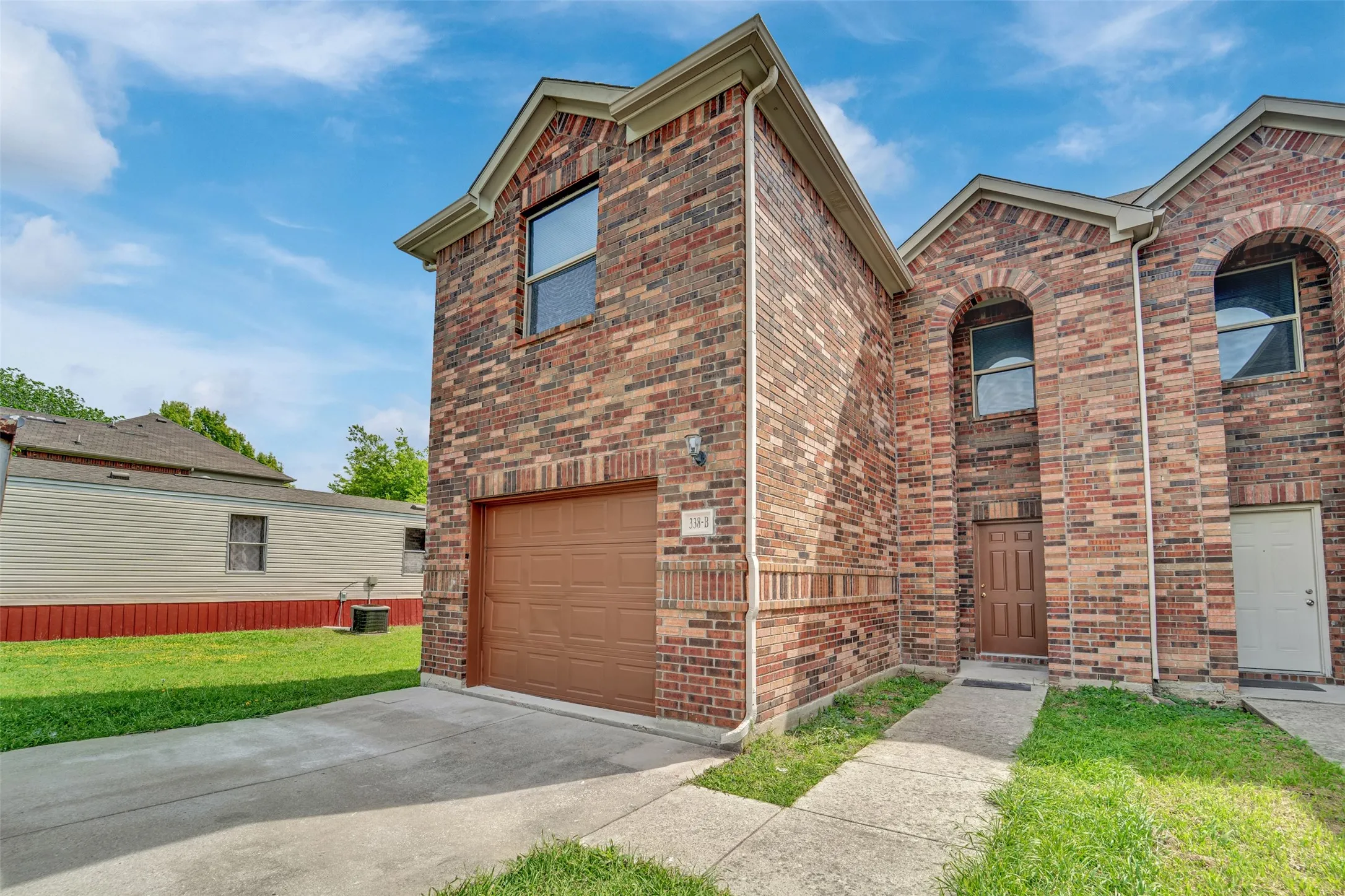 Townhouse For Rent in Denton County , 338 Castleridge Drive, Little Elm, Texas 75068, 3 Bedroom, 3 Bathroom, 1 Garage spaces, 1,491 Sqft, built in 2012, mls#21233351, Real Estate Agent in Little Elm, Homes For Rent in Denton county, Homes For Rent in Little Elm, Realtor in Little Elm Texas, Real Estate Brokerage Independent Realty Texas, Luminita Cordes Realtor