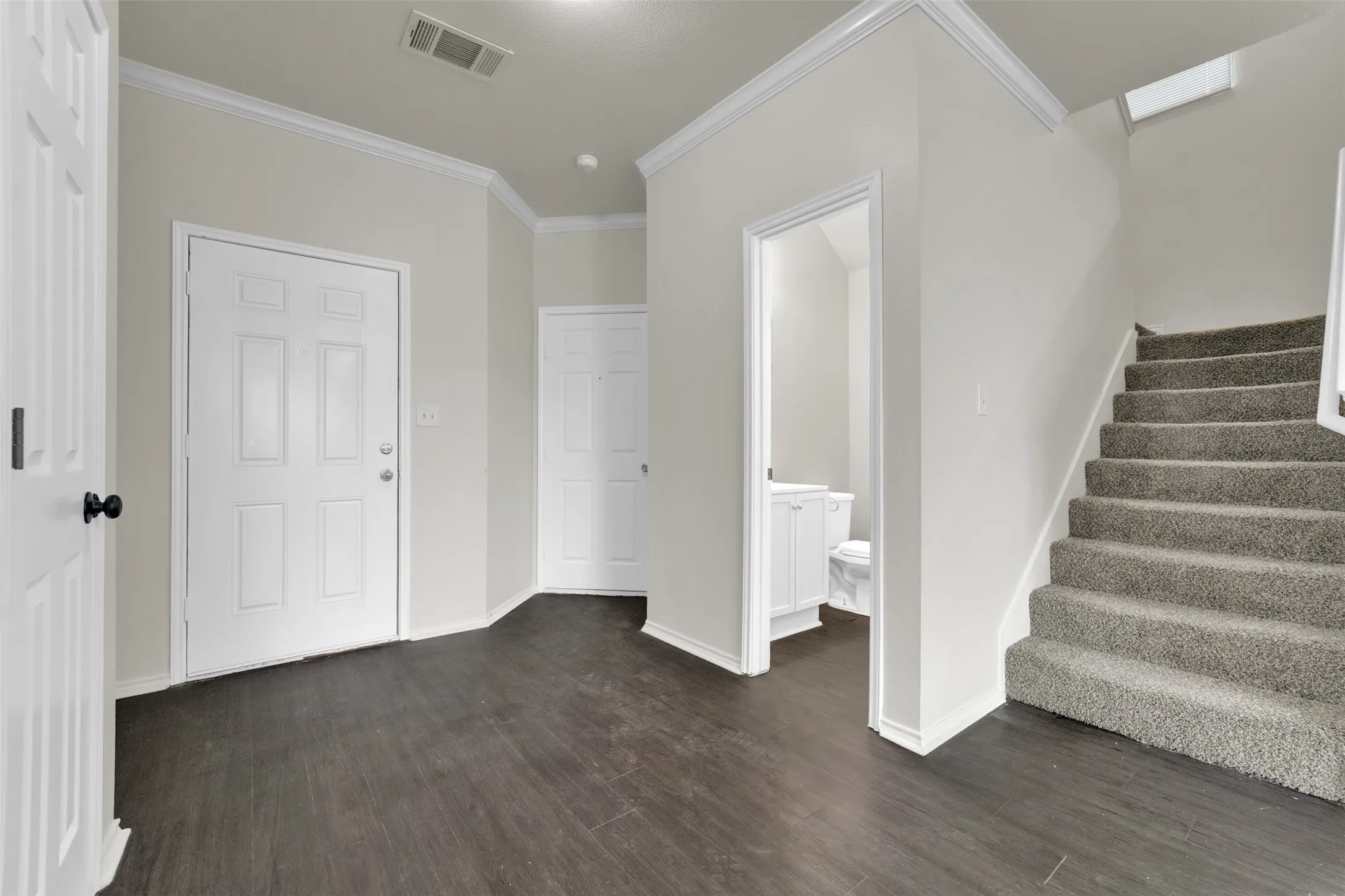 Townhouse For Rent in Denton County , 338 Castleridge Drive, Little Elm, Texas 75068, 3 Bedroom, 3 Bathroom, 1 Garage spaces, 1,491 Sqft, built in 2012, mls#21233351, Real Estate Agent in Little Elm, Homes For Rent in Denton county, Homes For Rent in Little Elm, Realtor in Little Elm Texas, Real Estate Brokerage Independent Realty Texas, Luminita Cordes Realtor