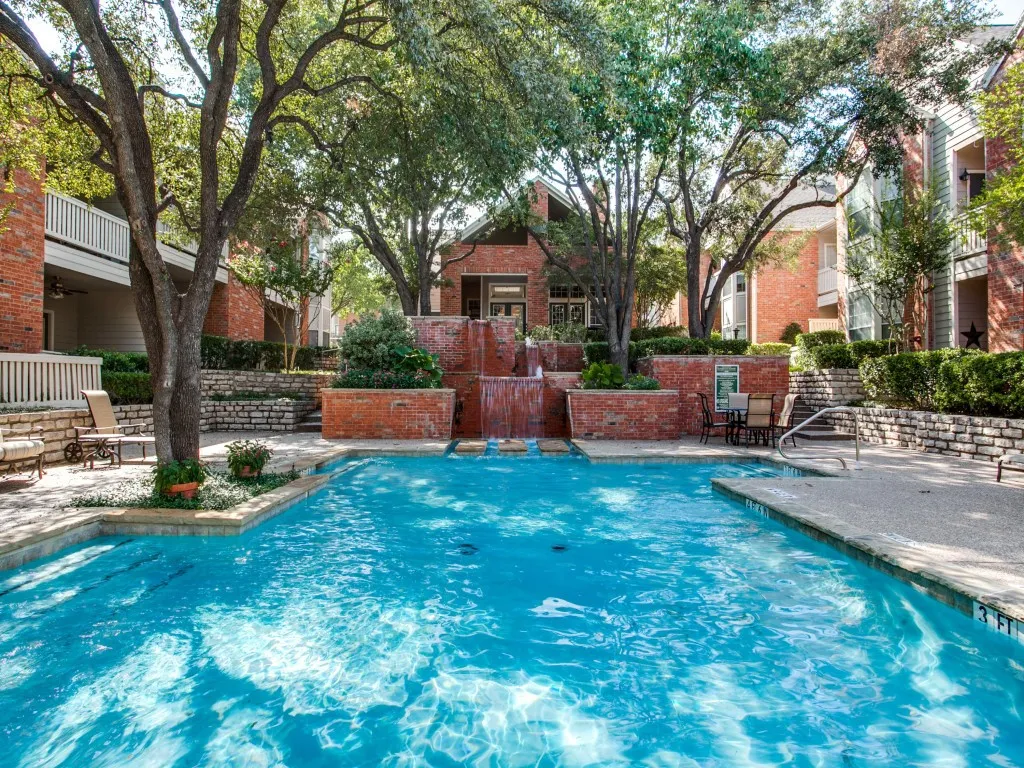 Pool with spa