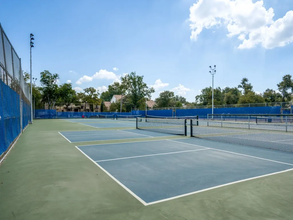 Pickleball and tennis courts