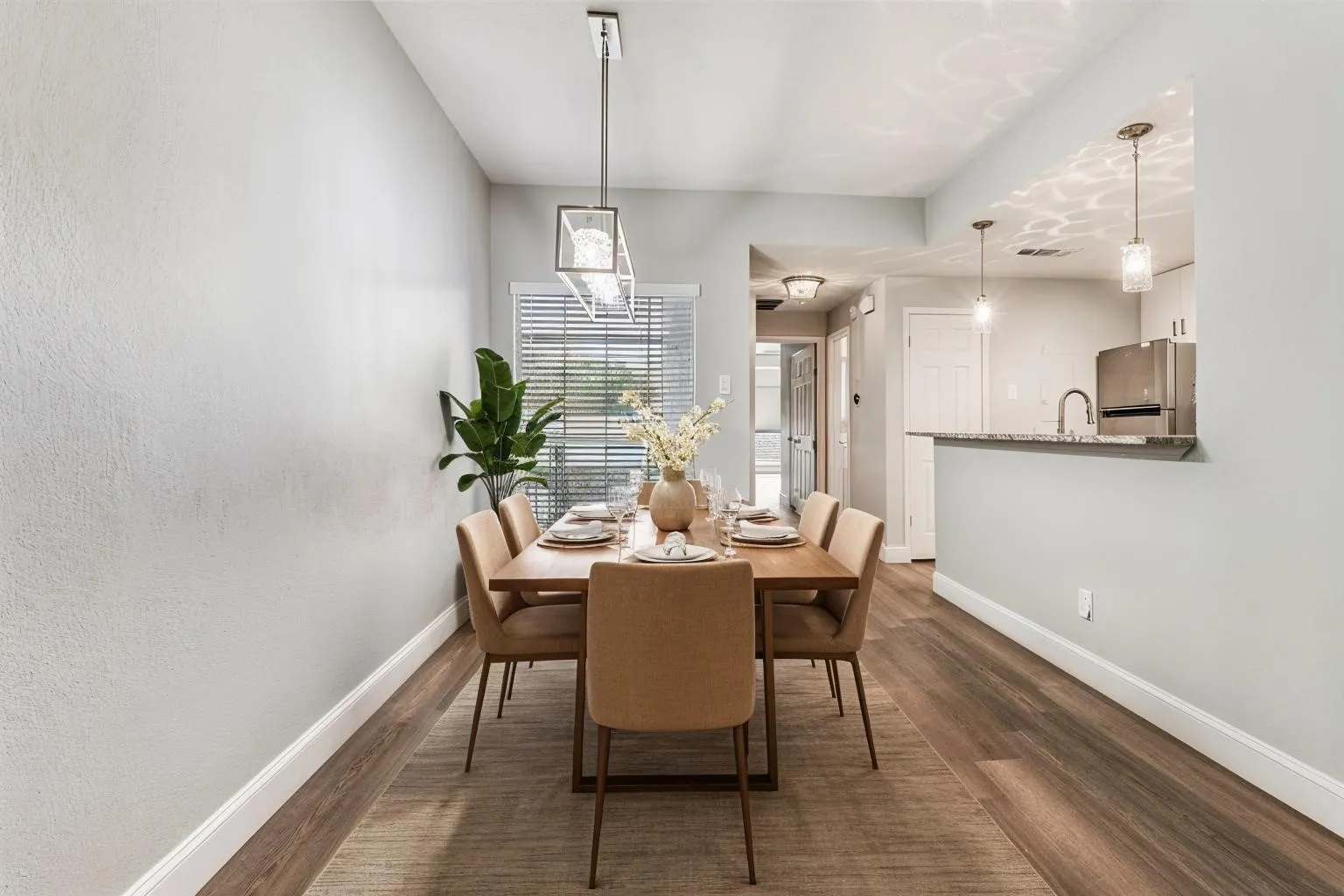 Light and bright dining area (Virtually staged)