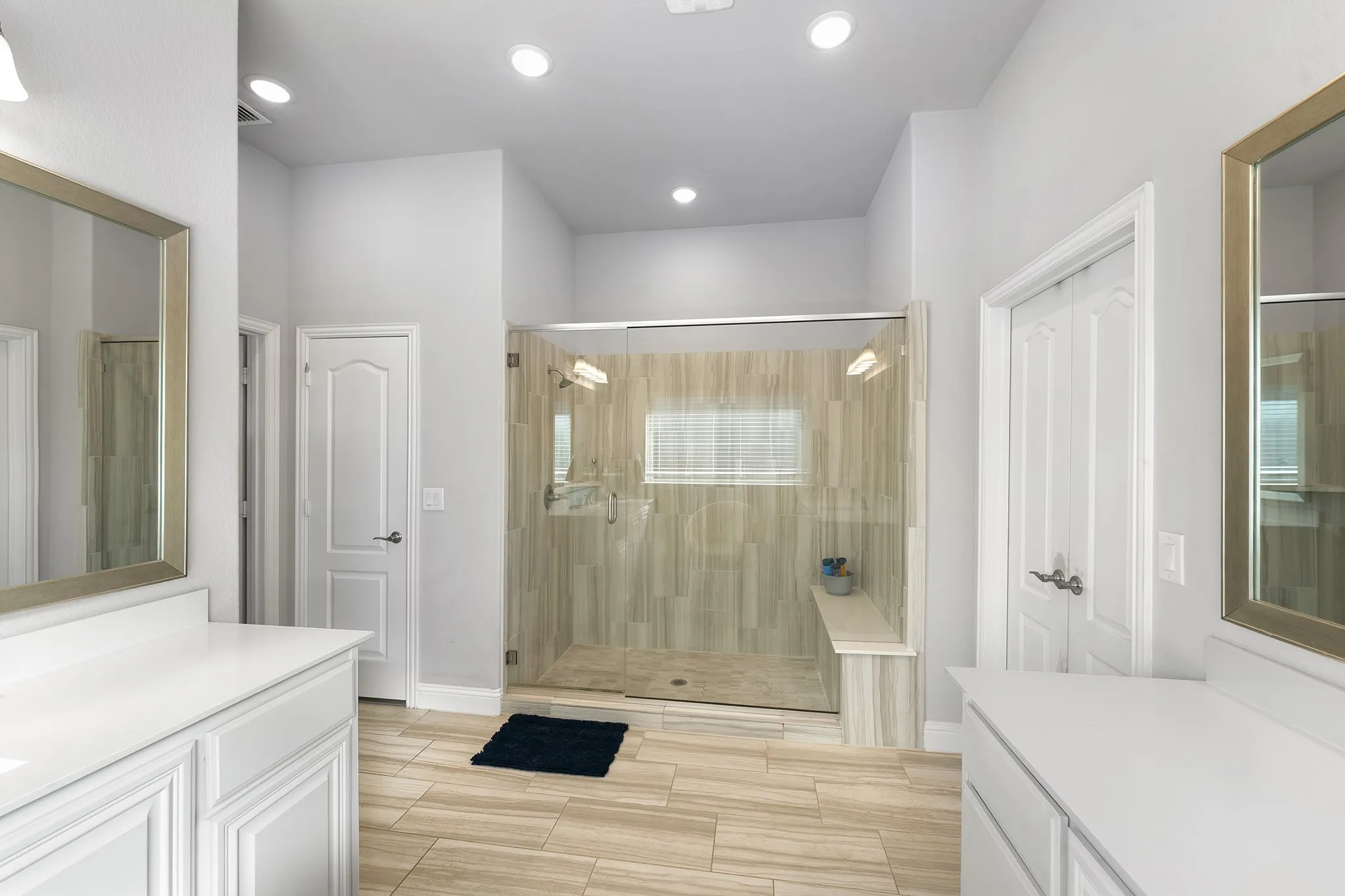 Single Family Residence For Sale in Ellis County , 213 Perennial Way, Waxahachie, Texas 75165, 3 Bedroom, 3 Bathroom, 2 Garage spaces, 2,535 Sqft, built in 2022, mls#21234814, Real Estate Agent in Waxahachie, Homes For Sale in Ellis county, Homes For Sale in Waxahachie, Realtor in Waxahachie Texas, Real Estate Brokerage Independent Realty Texas, Luminita Cordes Realtor