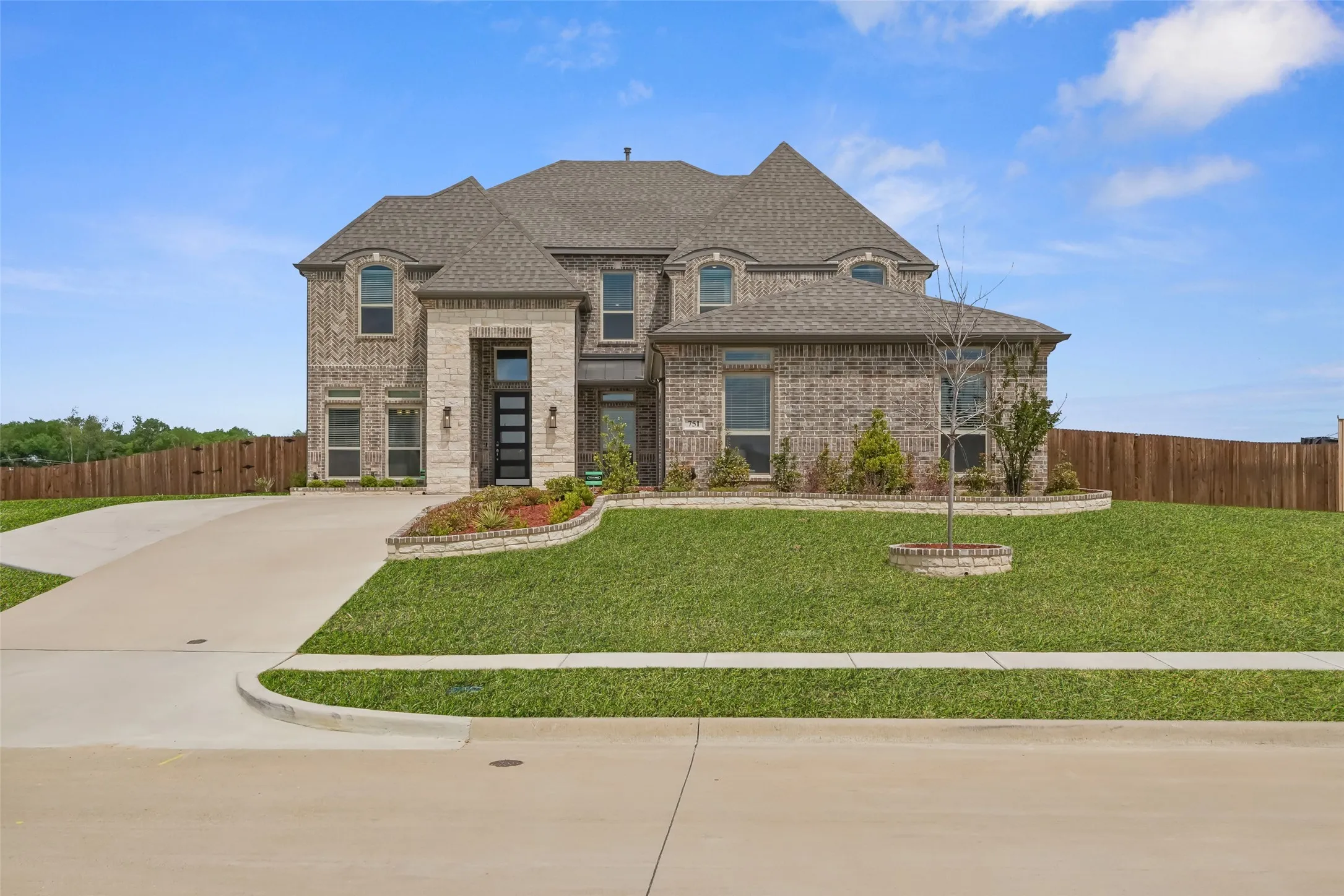 Single Family Residence For Sale in Ellis County , 751 Emerald Valley Drive, Ovilla, Texas 75154, 6 Bedroom, 4 Bathroom, 3 Garage spaces, 4,347 Sqft, built in 2024, mls#21233417, Real Estate Agent in Ovilla, Homes For Sale in Ellis county, Homes For Sale in Ovilla, Realtor in Ovilla Texas, Real Estate Brokerage Independent Realty Texas, Luminita Cordes Realtor