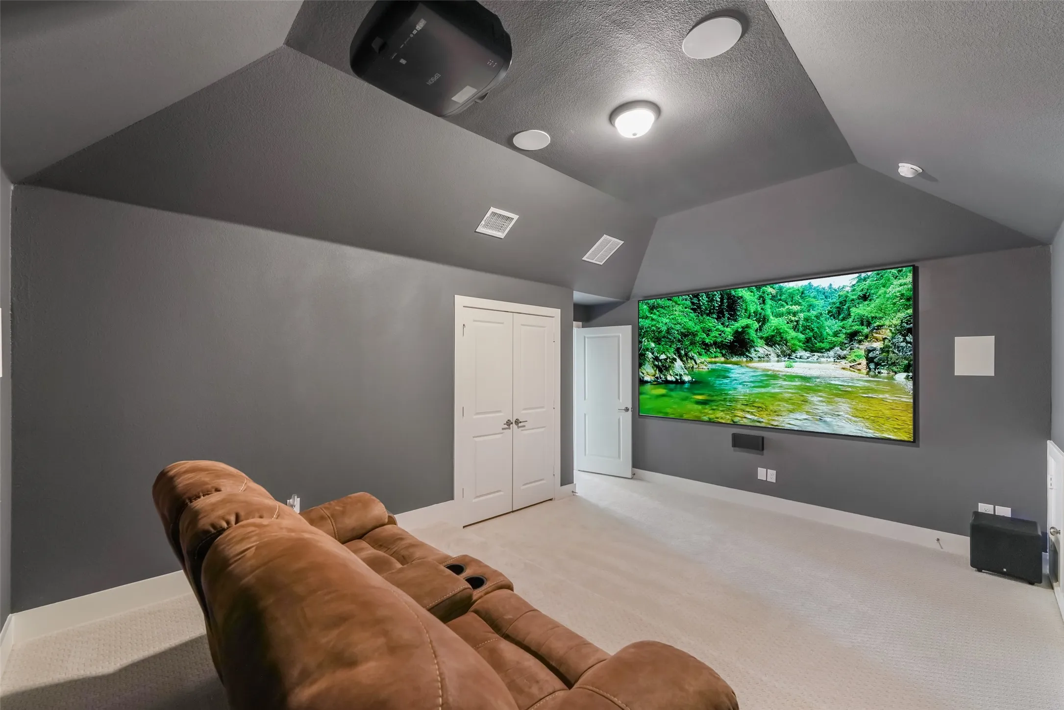 110" projector will stay