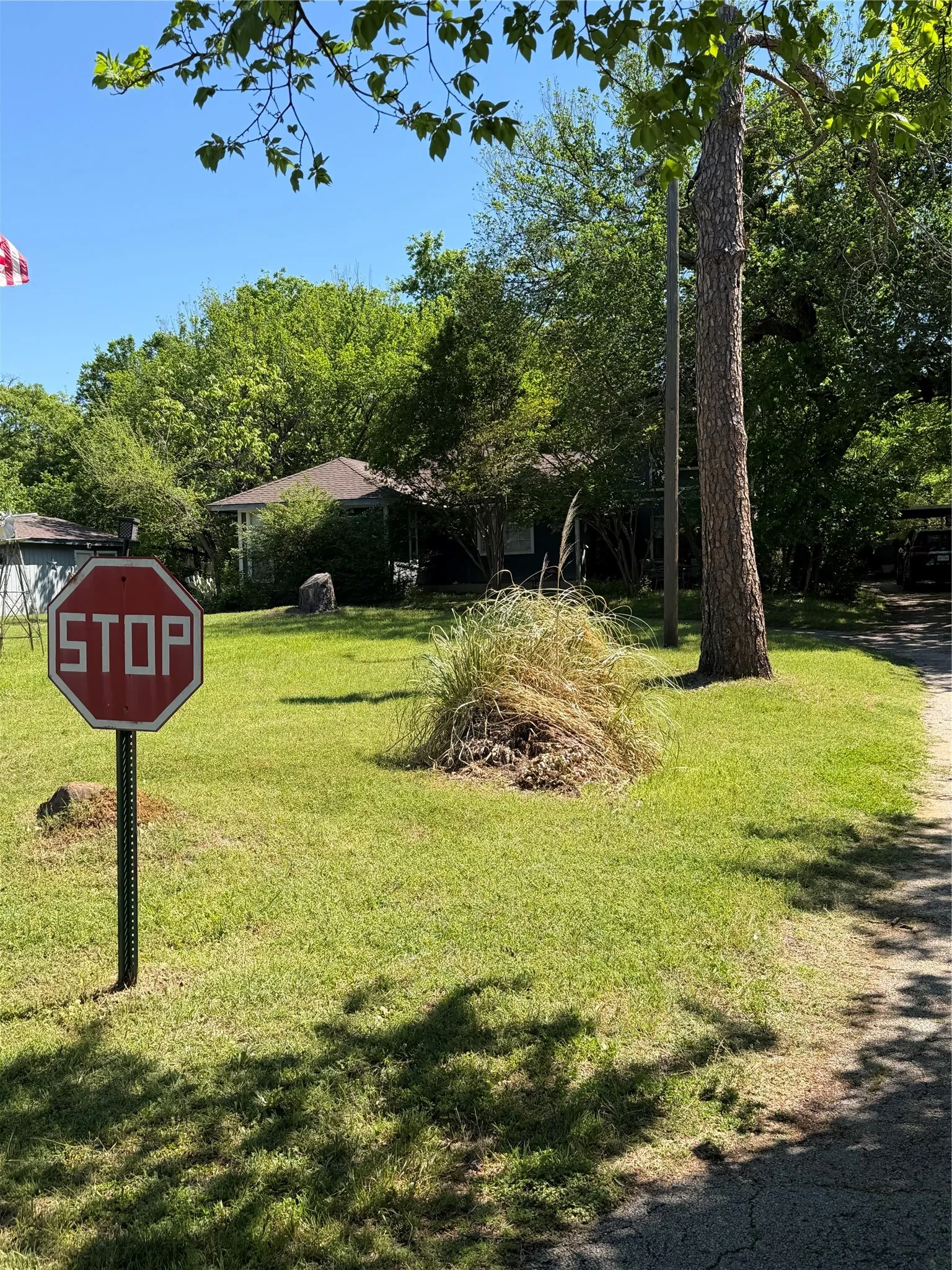 Single Family Residence For Sale in Tarrant County , 3107 Briar Lane, Southlake, Texas 76092, 1 Bedroom, 1 Bathroom, Garage spaces, 1,795 Sqft, built in 1955, Preowned, Price $725,000, mls#21233564, Real Estate Agent in Southlake, Homes For Sale in Tarrant county, Homes For Sale in Southlake, Realtor in Southlake Texas, Real Estate Brokerage Independent Realty Texas, Luminita Cordes Realtor