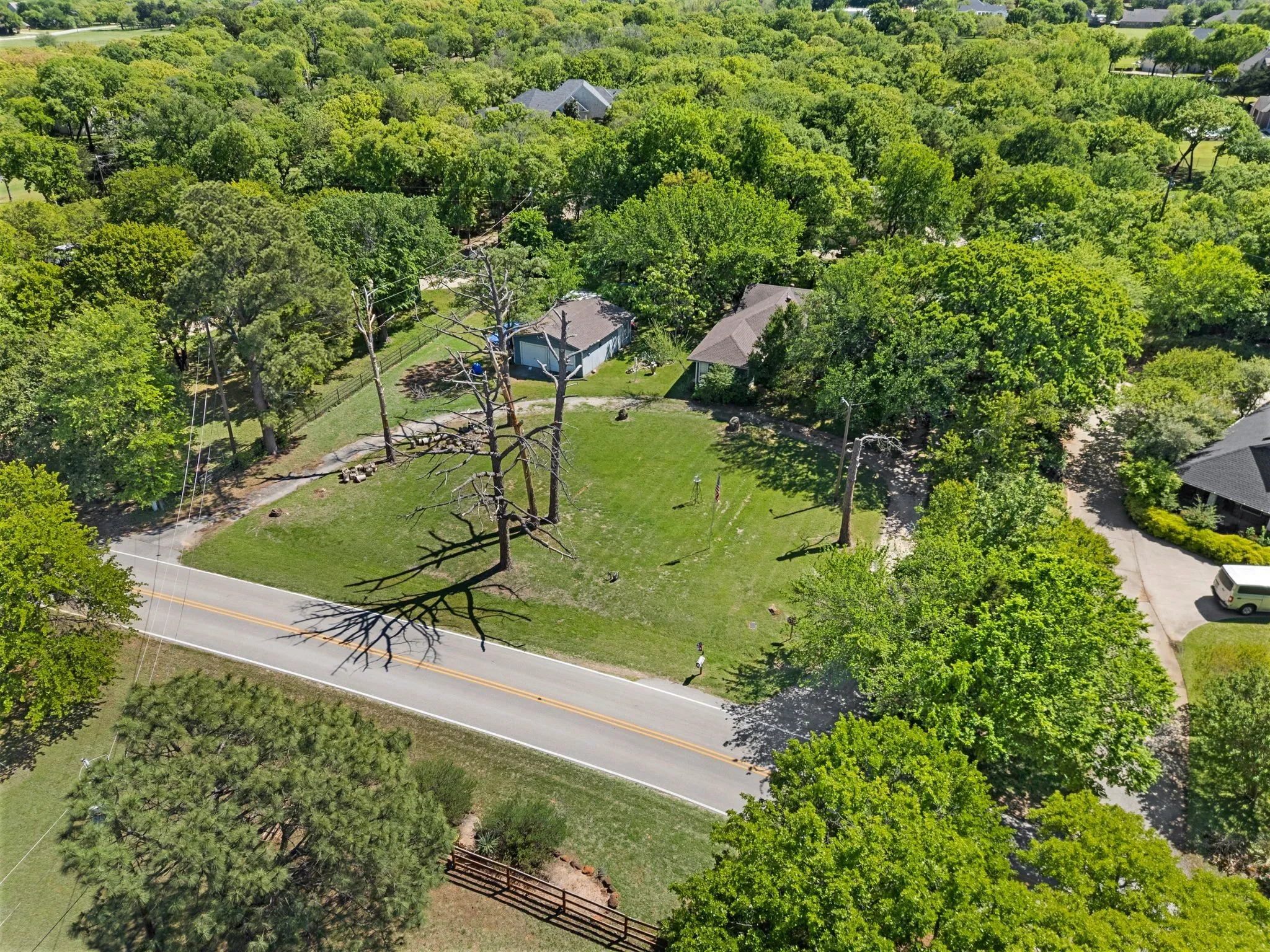 Single Family Residence For Sale in Tarrant County , 3107 Briar Lane, Southlake, Texas 76092, 1 Bedroom, 1 Bathroom, Garage spaces, 1,795 Sqft, built in 1955, Preowned, Price $725,000, mls#21233564, Real Estate Agent in Southlake, Homes For Sale in Tarrant county, Homes For Sale in Southlake, Realtor in Southlake Texas, Real Estate Brokerage Independent Realty Texas, Luminita Cordes Realtor