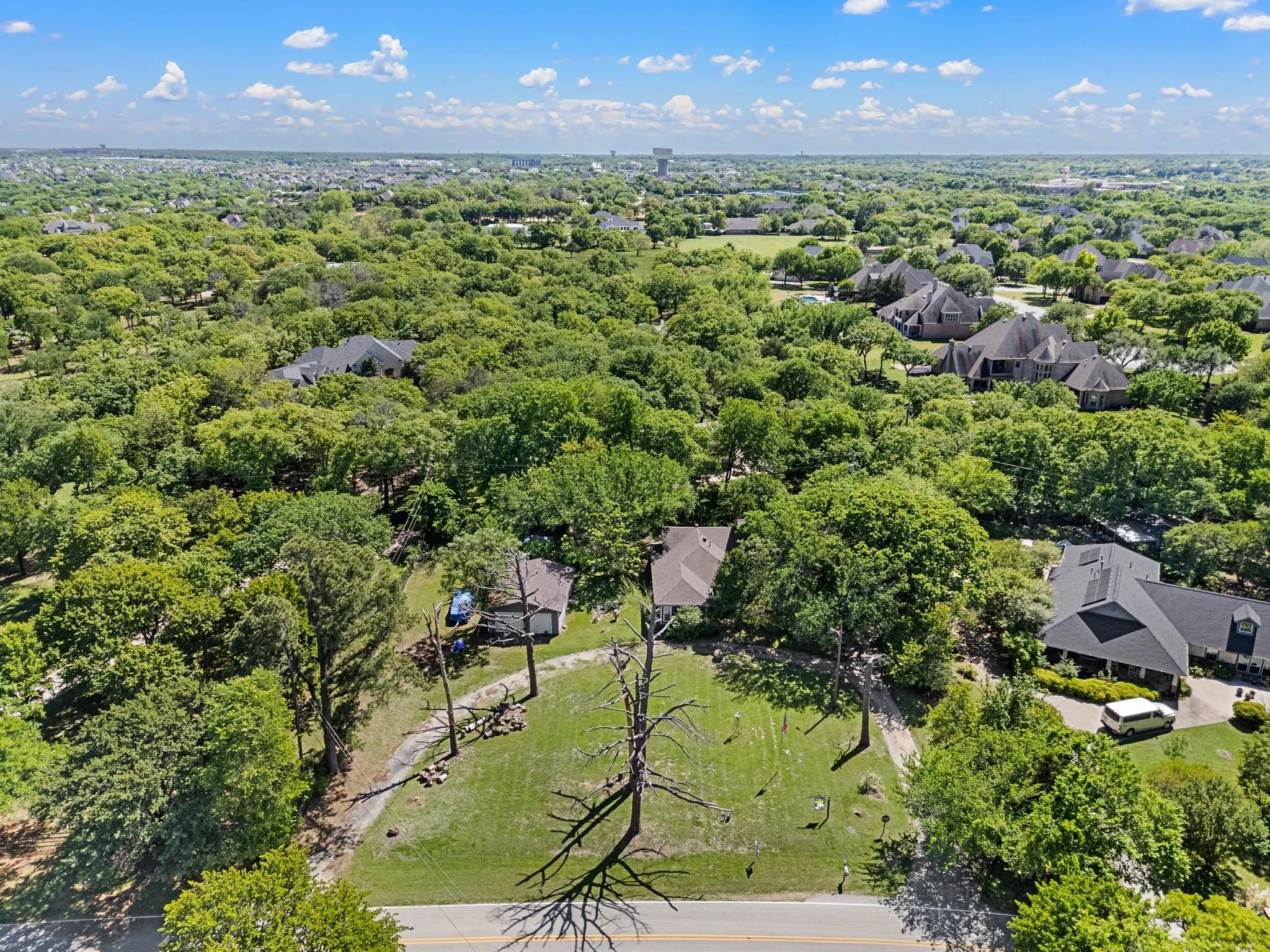 Single Family Residence For Sale in Tarrant County , 3107 Briar Lane, Southlake, Texas 76092, 1 Bedroom, 1 Bathroom, Garage spaces, 1,795 Sqft, built in 1955, Preowned, Price $725,000, mls#21233564, Real Estate Agent in Southlake, Homes For Sale in Tarrant county, Homes For Sale in Southlake, Realtor in Southlake Texas, Real Estate Brokerage Independent Realty Texas, Luminita Cordes Realtor
