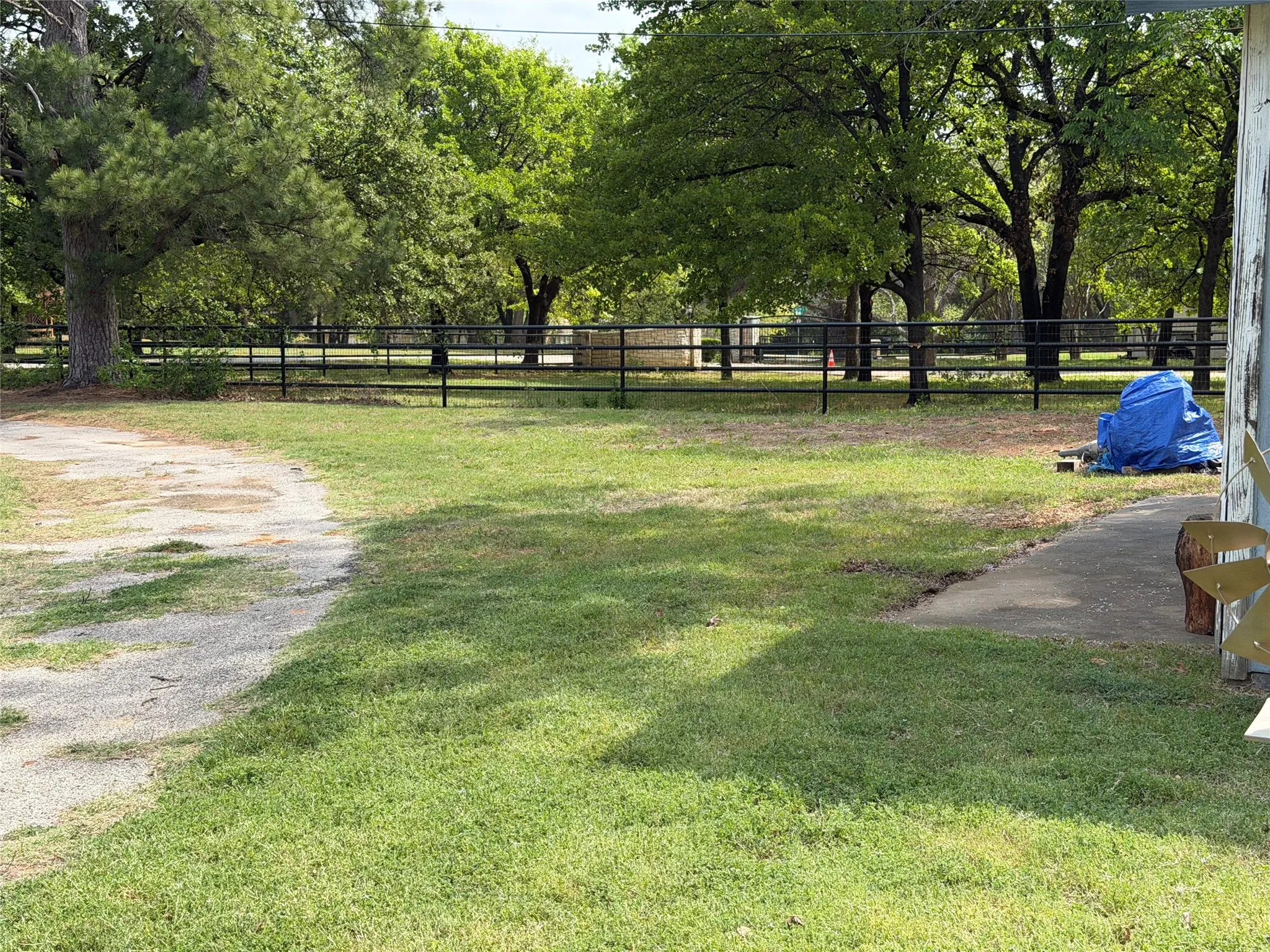 Single Family Residence For Sale in Tarrant County , 3107 Briar Lane, Southlake, Texas 76092, 1 Bedroom, 1 Bathroom, Garage spaces, 1,795 Sqft, built in 1955, Preowned, Price $725,000, mls#21233564, Real Estate Agent in Southlake, Homes For Sale in Tarrant county, Homes For Sale in Southlake, Realtor in Southlake Texas, Real Estate Brokerage Independent Realty Texas, Luminita Cordes Realtor