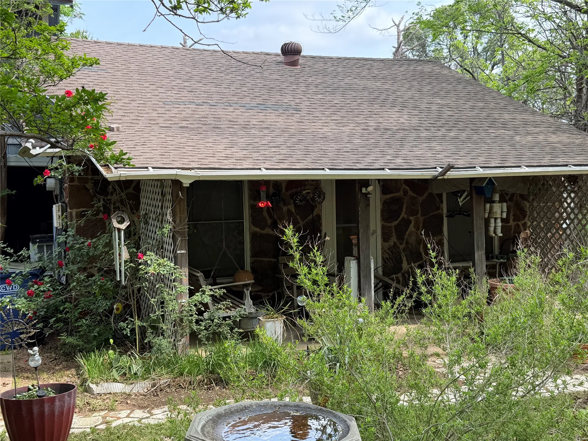 Single Family Residence For Sale in Tarrant County , 3107 Briar Lane, Southlake, Texas 76092, 1 Bedroom, 1 Bathroom, Garage spaces, 1,795 Sqft, built in 1955, Preowned, Price $725,000, mls#21233564, Real Estate Agent in Southlake, Homes For Sale in Tarrant county, Homes For Sale in Southlake, Realtor in Southlake Texas, Real Estate Brokerage Independent Realty Texas, Luminita Cordes Realtor