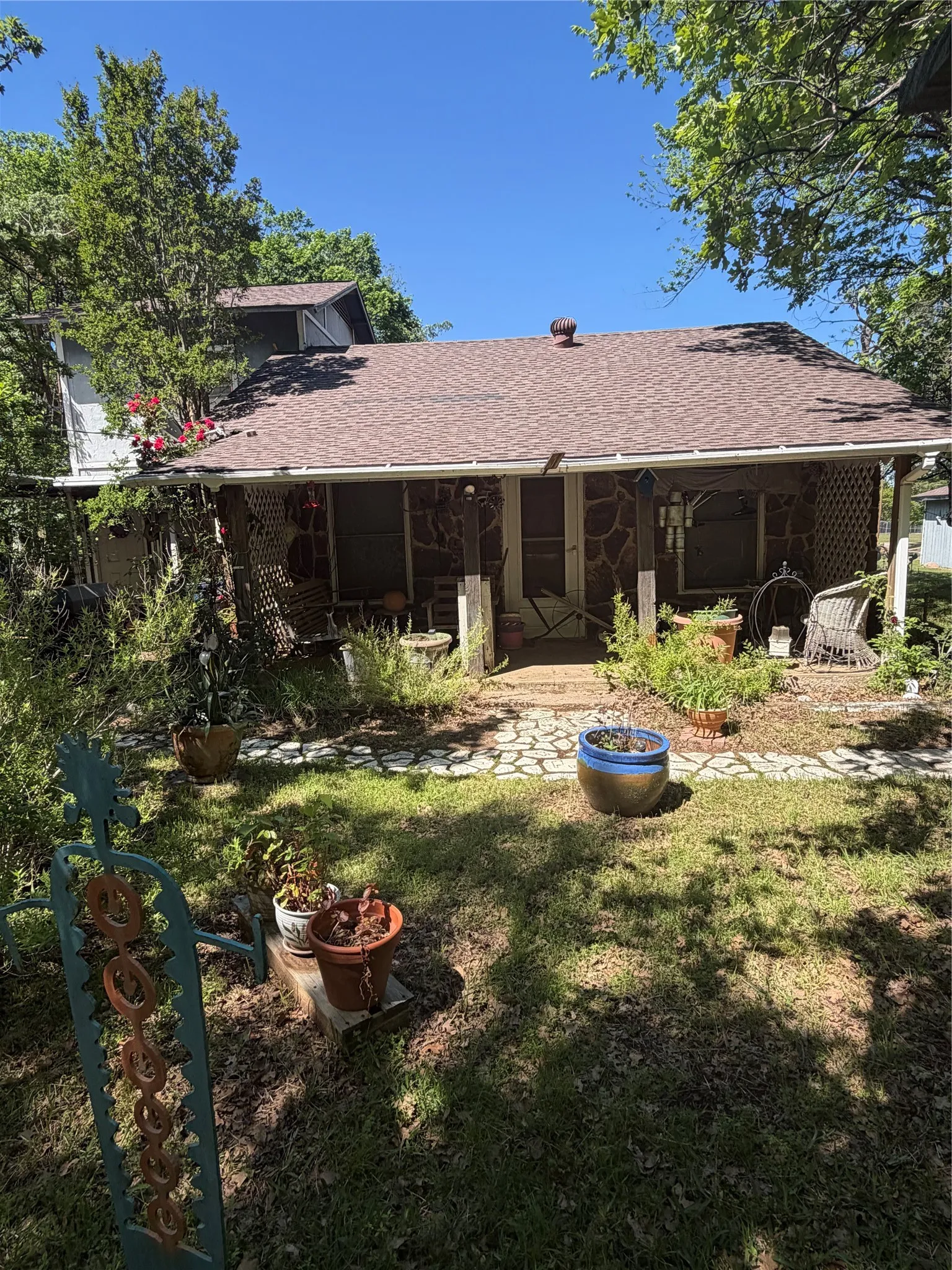 Single Family Residence For Sale in Tarrant County , 3107 Briar Lane, Southlake, Texas 76092, 1 Bedroom, 1 Bathroom, Garage spaces, 1,795 Sqft, built in 1955, Preowned, Price $725,000, mls#21233564, Real Estate Agent in Southlake, Homes For Sale in Tarrant county, Homes For Sale in Southlake, Realtor in Southlake Texas, Real Estate Brokerage Independent Realty Texas, Luminita Cordes Realtor