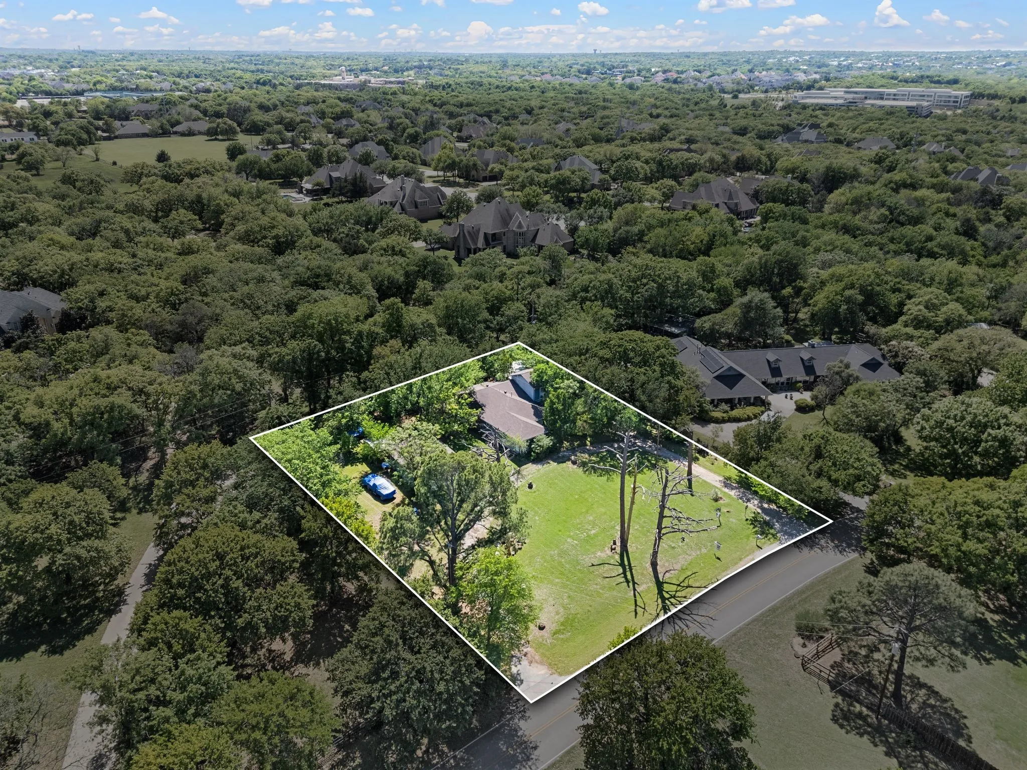 Single Family Residence For Sale in Tarrant County , 3107 Briar Lane, Southlake, Texas 76092, 1 Bedroom, 1 Bathroom, Garage spaces, 1,795 Sqft, built in 1955, Preowned, Price $725,000, mls#21233564, Real Estate Agent in Southlake, Homes For Sale in Tarrant county, Homes For Sale in Southlake, Realtor in Southlake Texas, Real Estate Brokerage Independent Realty Texas, Luminita Cordes Realtor