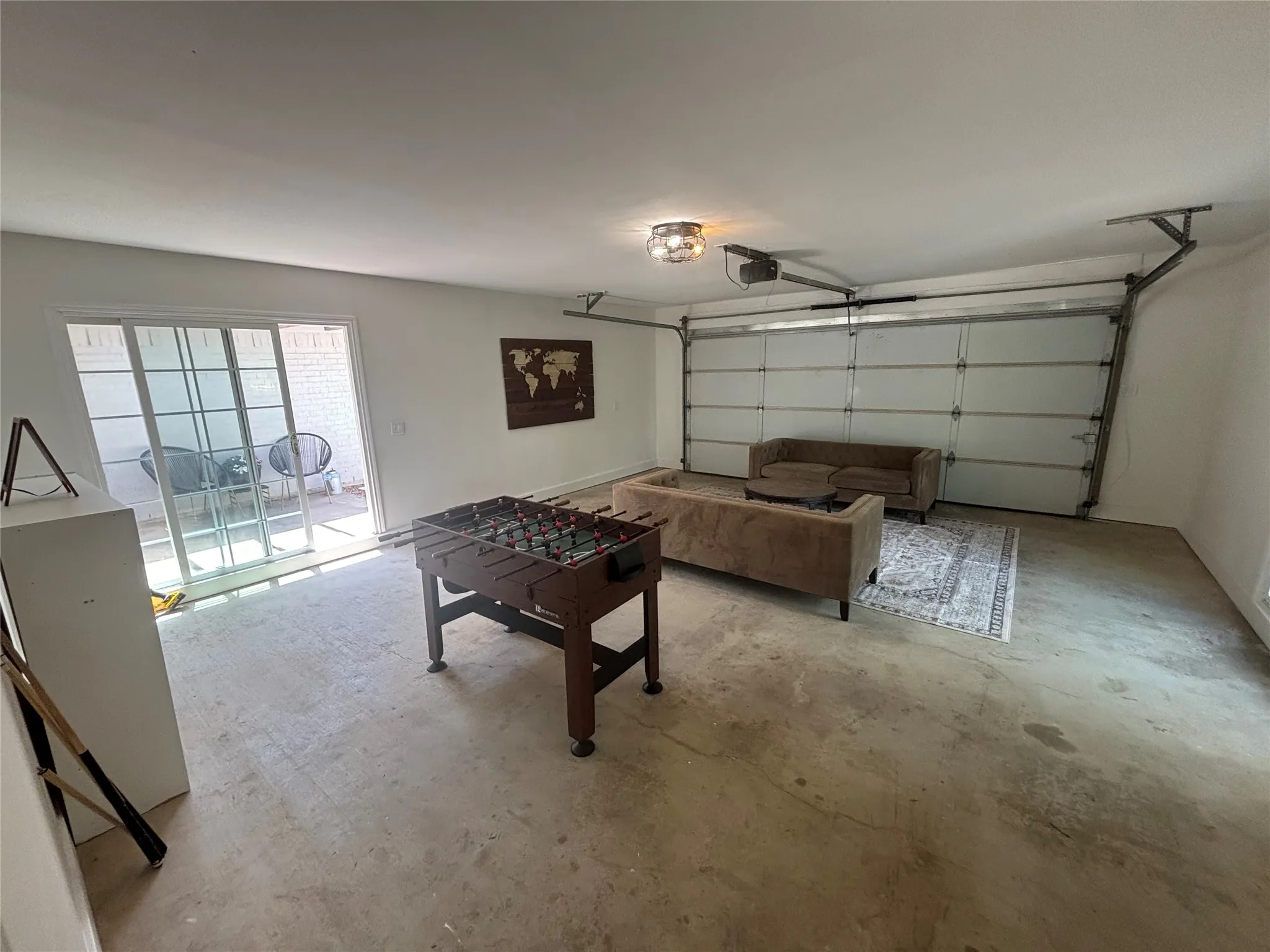 Single Family Residence For Sale in Denton County , 660 Chinn Chapel Road, Copper Canyon, Texas 75077, 4 Bedroom, 3 Bathroom, 2 Garage spaces, 2,423 Sqft, built in 1961, mls#21233596, Real Estate Agent in Copper Canyon, Homes For Sale in Denton county, Homes For Sale in Copper Canyon, Realtor in Copper Canyon Texas, Real Estate Brokerage Independent Realty Texas, Luminita Cordes Realtor