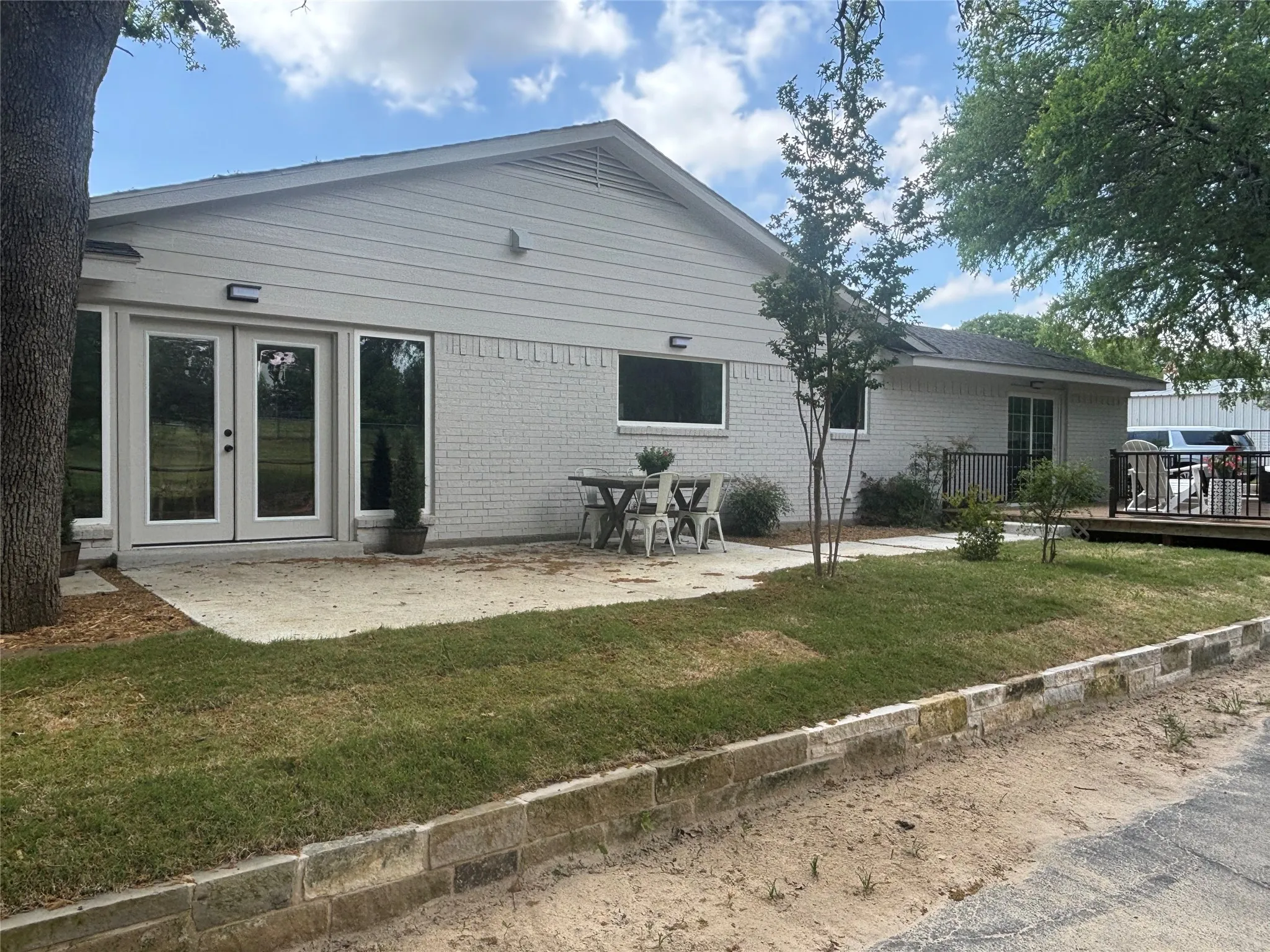 Single Family Residence For Sale in Denton County , 660 Chinn Chapel Road, Copper Canyon, Texas 75077, 4 Bedroom, 3 Bathroom, 2 Garage spaces, 2,423 Sqft, built in 1961, mls#21233596, Real Estate Agent in Copper Canyon, Homes For Sale in Denton county, Homes For Sale in Copper Canyon, Realtor in Copper Canyon Texas, Real Estate Brokerage Independent Realty Texas, Luminita Cordes Realtor
