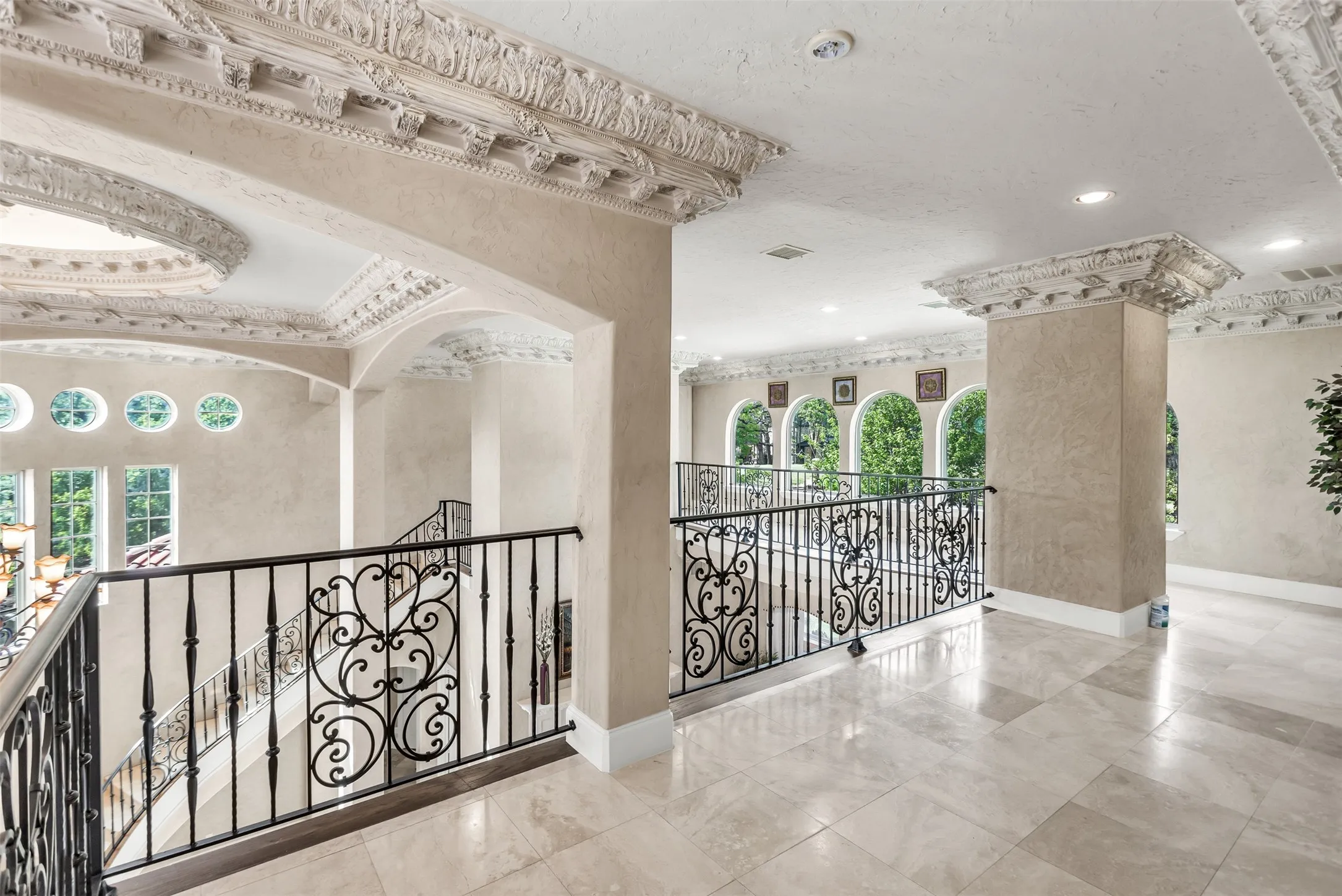 Single Family Residence For Sale in Denton County , 8600 Riviera Court, Flower Mound, Texas 75022, 6 Bedroom, 7 Bathroom, 4 Garage spaces, 7,499 Sqft, built in 2007, Preowned, mls#21234512, Real Estate Agent in Flower Mound, Homes For Sale in Denton county, Homes For Sale in Flower Mound, Realtor in Flower Mound Texas, Real Estate Brokerage Independent Realty Texas, Luminita Cordes Realtor