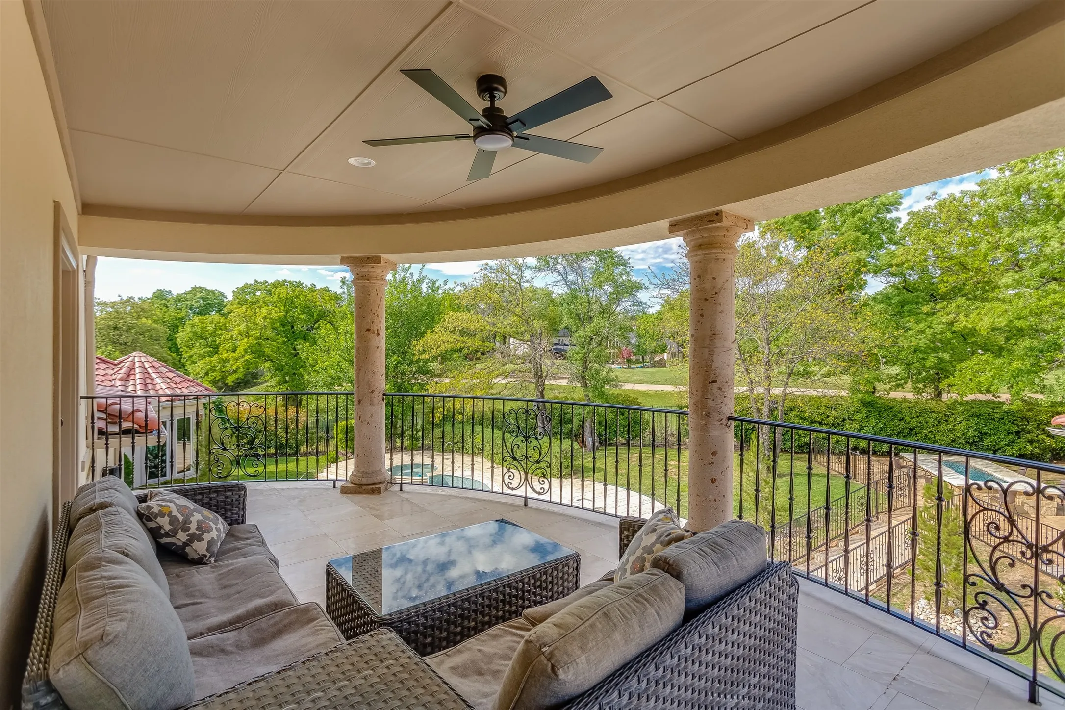 Balcony just off the​​‌​​​​‌​​‌‌​‌‌​​​‌‌​‌​‌​‌​​​‌​​ gameroom
