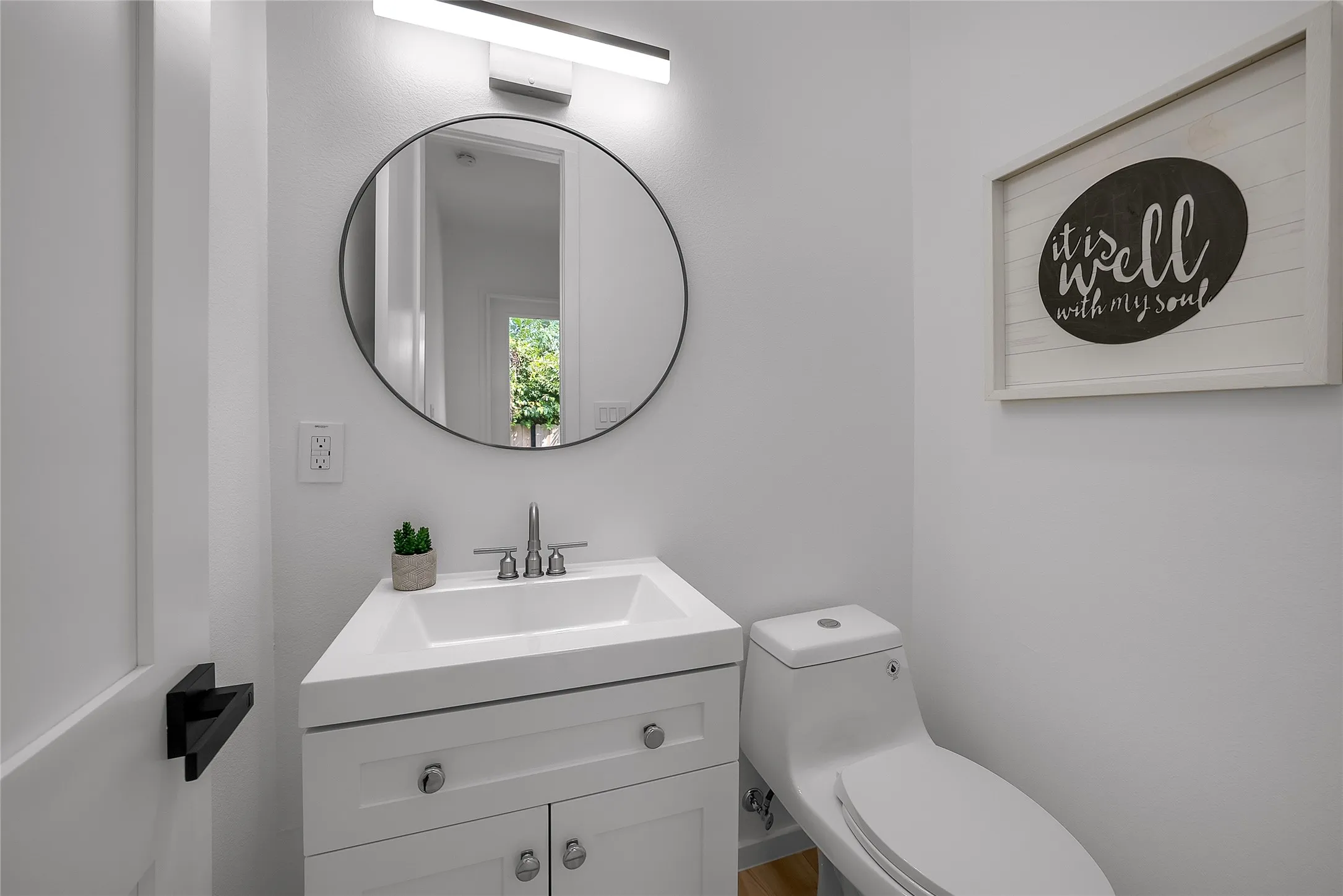 Single Family Residence For Sale in Dallas County , 3608 Metropolitan Avenue, Dallas, Texas 75210, 4 Bedroom, 3 Bathroom, Garage spaces, 1,432 Sqft, built in 1936, Preowned, mls#21233451, Real Estate Agent in Dallas, Homes For Sale in Dallas county, Homes For Sale in Dallas, Realtor in Dallas Texas, Real Estate Brokerage Independent Realty Texas, Luminita Cordes Realtor