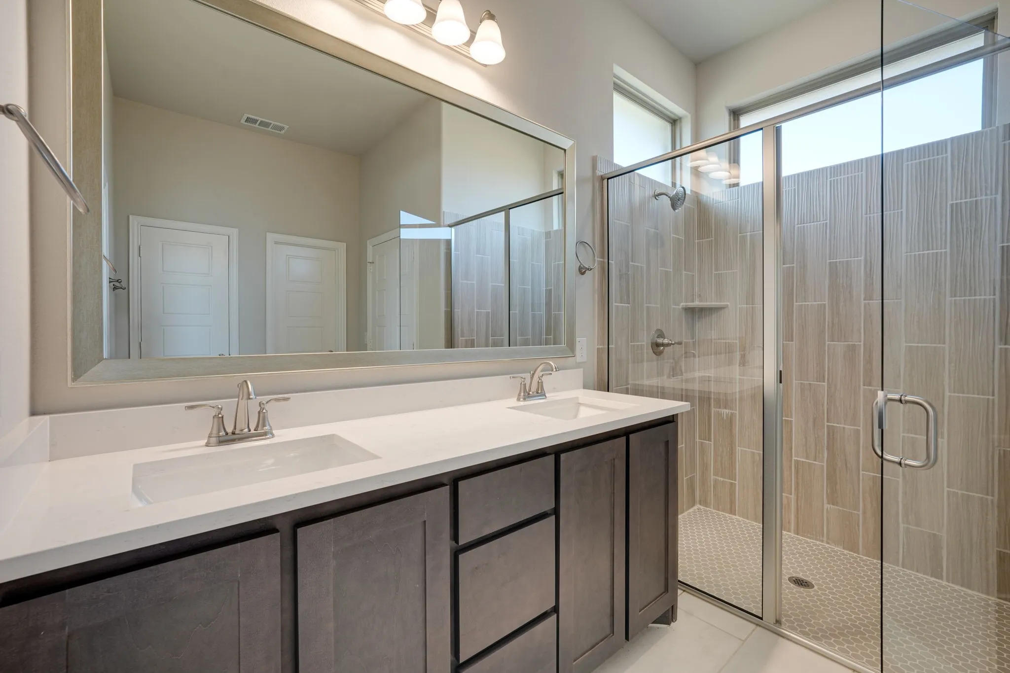 Single Family Residence For Sale in Denton County , 16417 Garden Drive, Celina, Texas 75009, 3 Bedroom, 2 Bathroom, 2 Garage spaces, 1,954 Sqft, built in 2022, Price $399,000, mls#21234398, Real Estate Agent in Celina, Homes For Sale in Denton county, Homes For Sale in Celina, Realtor in Celina Texas, Real Estate Brokerage Independent Realty Texas, Luminita Cordes Realtor