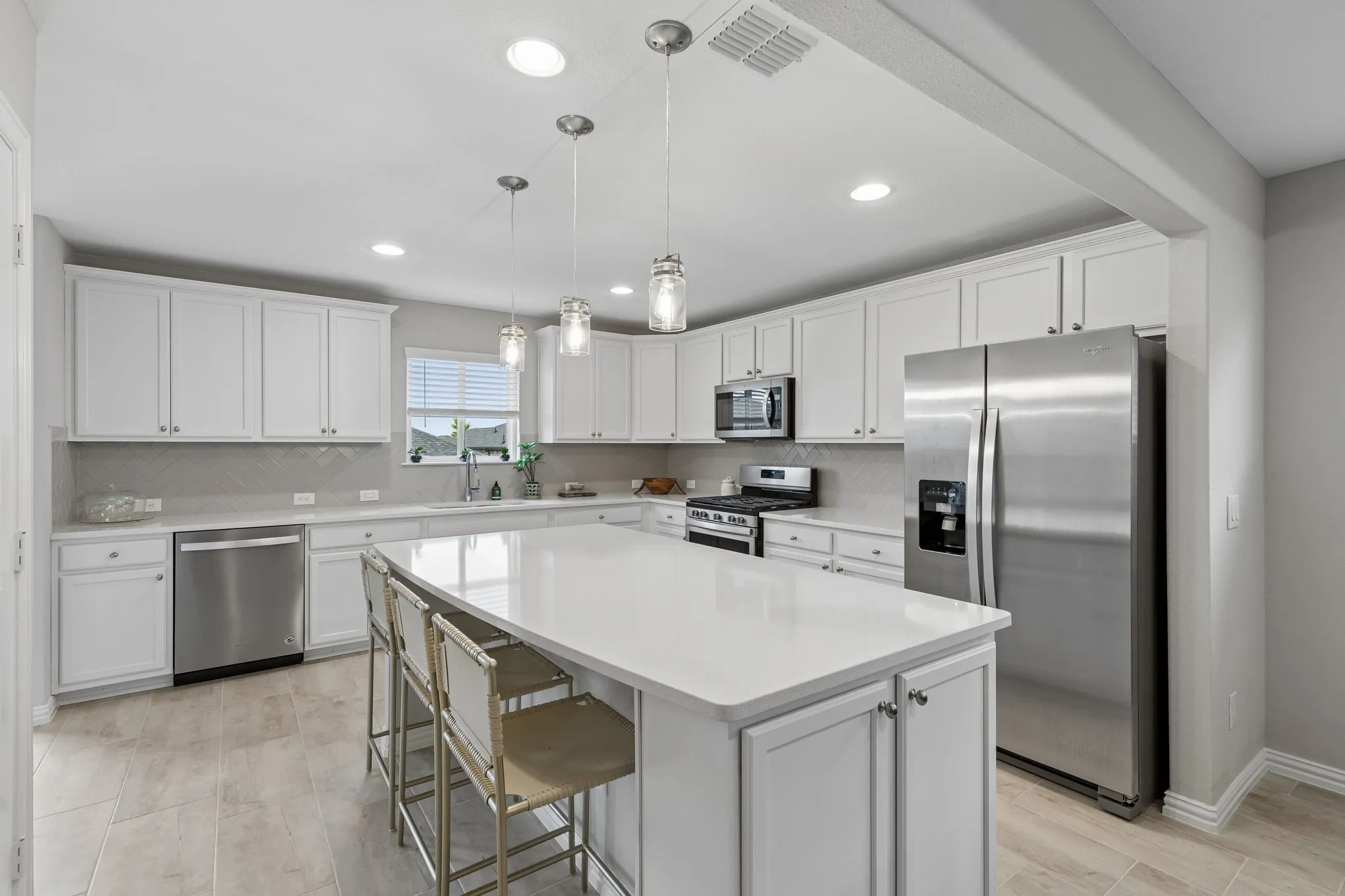 breakfast bar and island