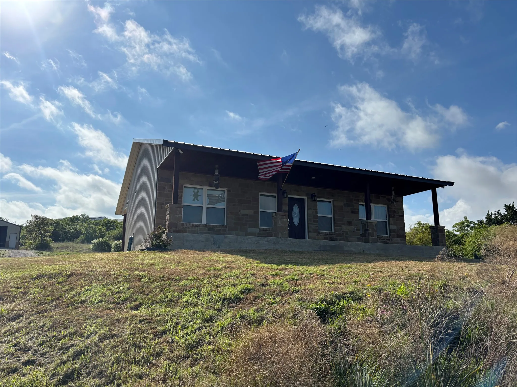 Single Family Residence For Sale in Eastland County , 468 Hidden Shores Drive, Cisco, Texas 76437, 2 Bedrooms, 2 Bathrooms, 1 Garage spaces, 1,200 Sqft, built in 2020, Preowned, Price $587,000, mls#21234768, Real Estate Agent in Cisco, Homes For Sale in Eastland county, Homes For Sale in Cisco, Realtor in Cisco Texas, Real Estate Brokerage Independent Realty Texas, Luminita Cordes Realtor