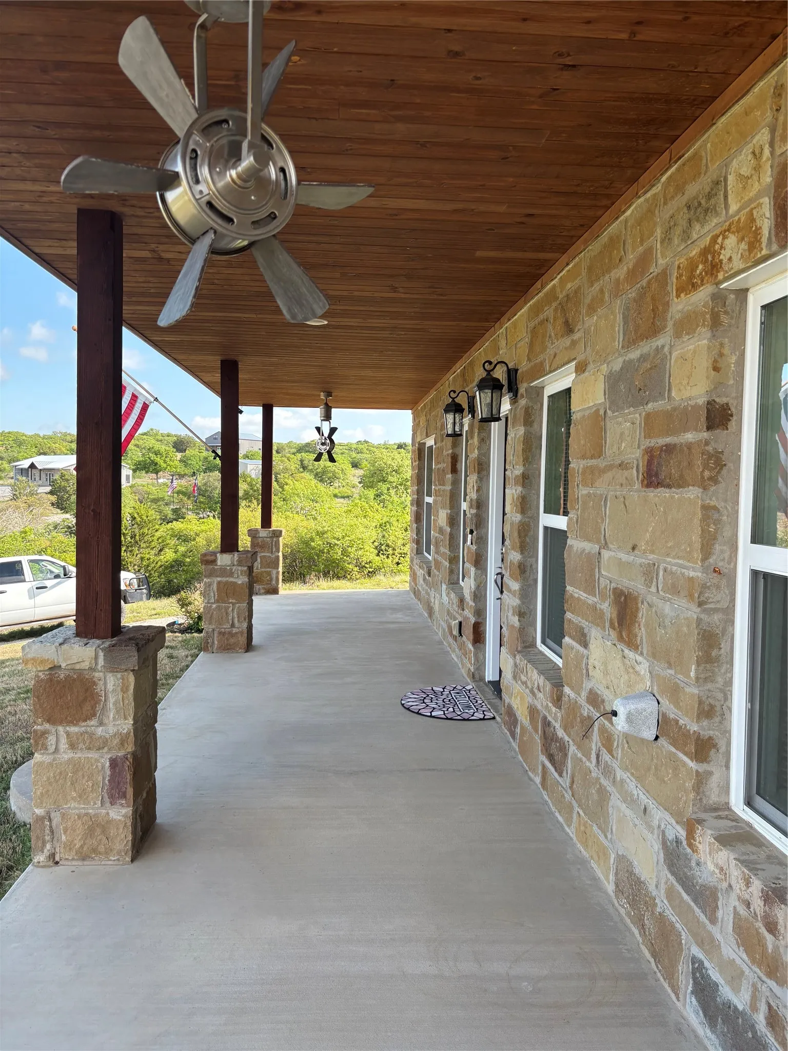 Single Family Residence For Sale in Eastland County , 468 Hidden Shores Drive, Cisco, Texas 76437, 2 Bedrooms, 2 Bathrooms, 1 Garage spaces, 1,200 Sqft, built in 2020, Preowned, Price $587,000, mls#21234768, Real Estate Agent in Cisco, Homes For Sale in Eastland county, Homes For Sale in Cisco, Realtor in Cisco Texas, Real Estate Brokerage Independent Realty Texas, Luminita Cordes Realtor
