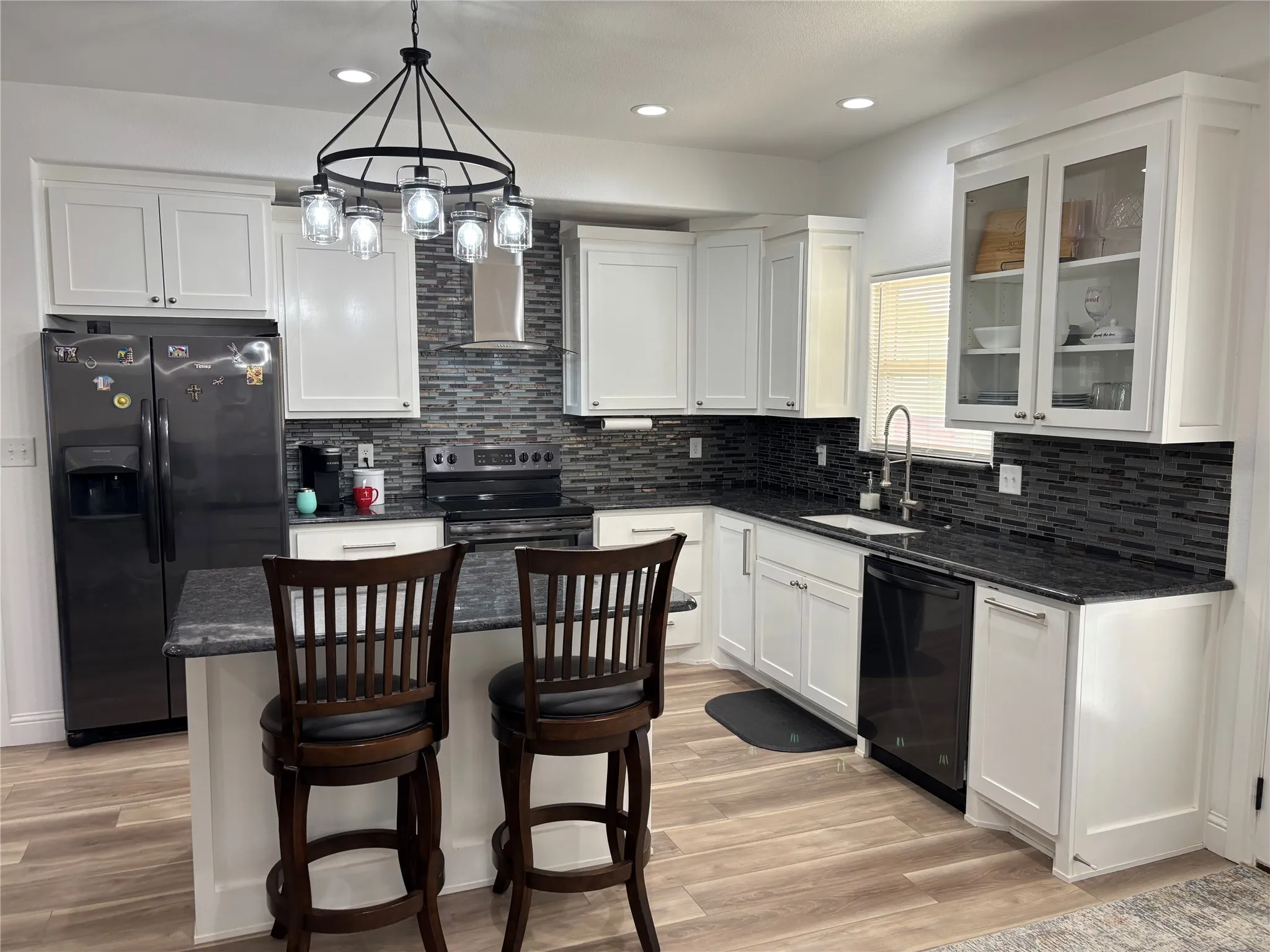 Single Family Residence For Sale in Eastland County , 468 Hidden Shores Drive, Cisco, Texas 76437, 2 Bedrooms, 2 Bathrooms, 1 Garage spaces, 1,200 Sqft, built in 2020, Preowned, Price $587,000, mls#21234768, Real Estate Agent in Cisco, Homes For Sale in Eastland county, Homes For Sale in Cisco, Realtor in Cisco Texas, Real Estate Brokerage Independent Realty Texas, Luminita Cordes Realtor