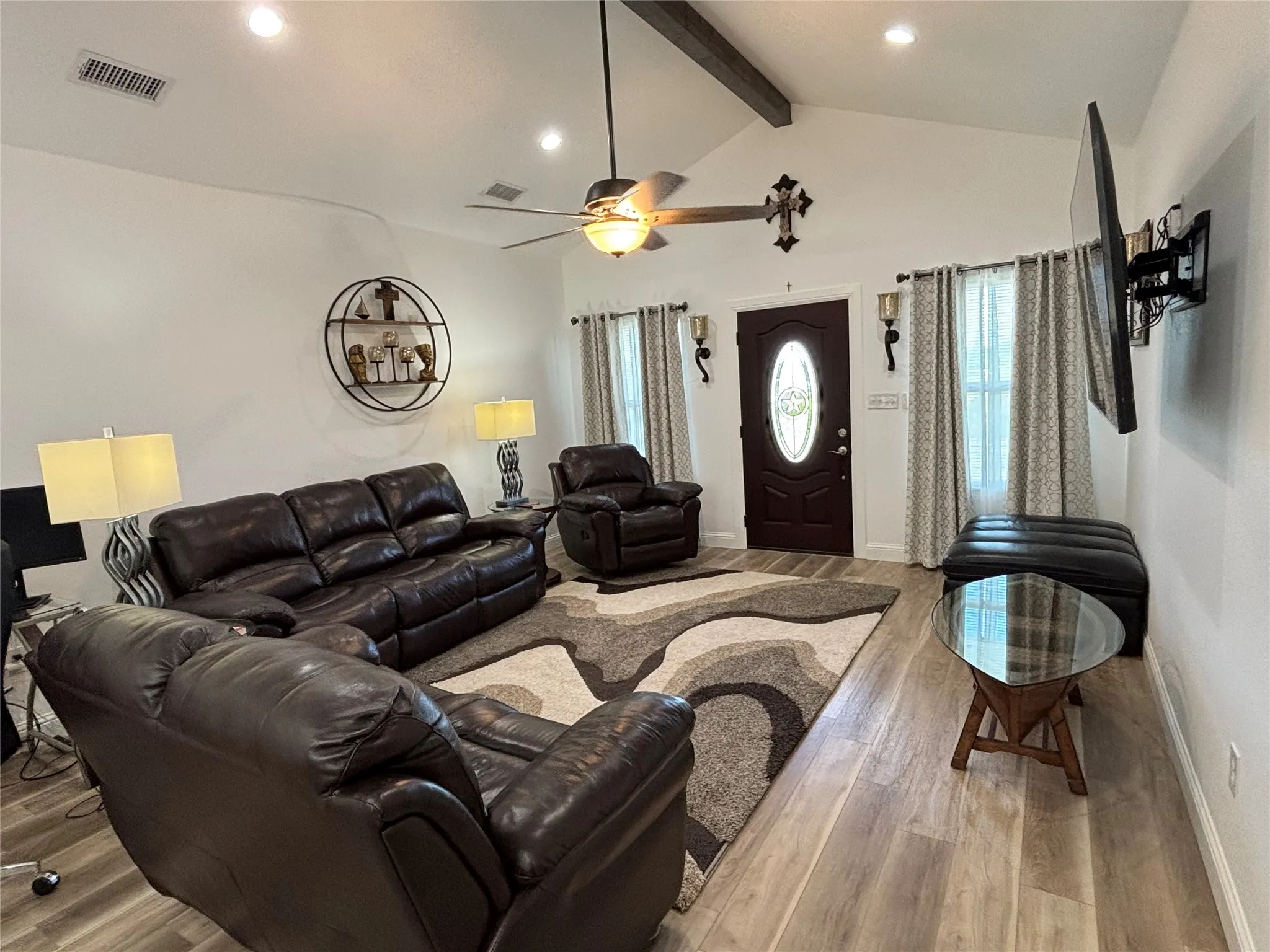 Single Family Residence For Sale in Eastland County , 468 Hidden Shores Drive, Cisco, Texas 76437, 2 Bedrooms, 2 Bathrooms, 1 Garage spaces, 1,200 Sqft, built in 2020, Preowned, Price $587,000, mls#21234768, Real Estate Agent in Cisco, Homes For Sale in Eastland county, Homes For Sale in Cisco, Realtor in Cisco Texas, Real Estate Brokerage Independent Realty Texas, Luminita Cordes Realtor