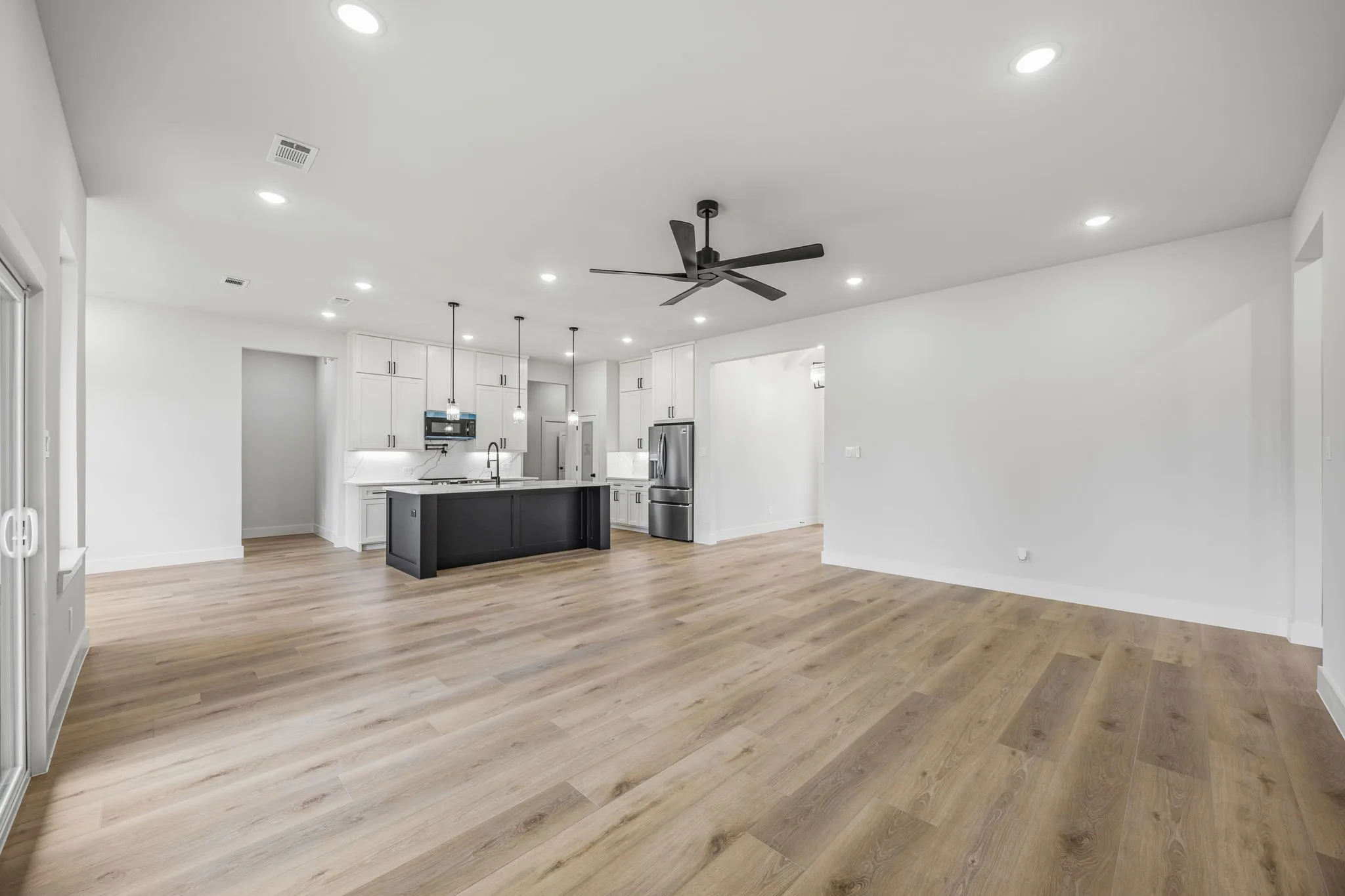 Single Family Residence For Sale in Henderson County , 512 Waikiki Trail, Tool, Texas 75143, 4 Bedroom, 3 Bathroom, 2 Garage spaces, 2,489 Sqft, built in 2026, Price $455,000, mls#21234836, Real Estate Agent in Tool, Homes For Sale in Henderson county, Homes For Sale in Tool, Realtor in Tool Texas, Real Estate Brokerage Independent Realty Texas, Luminita Cordes Realtor