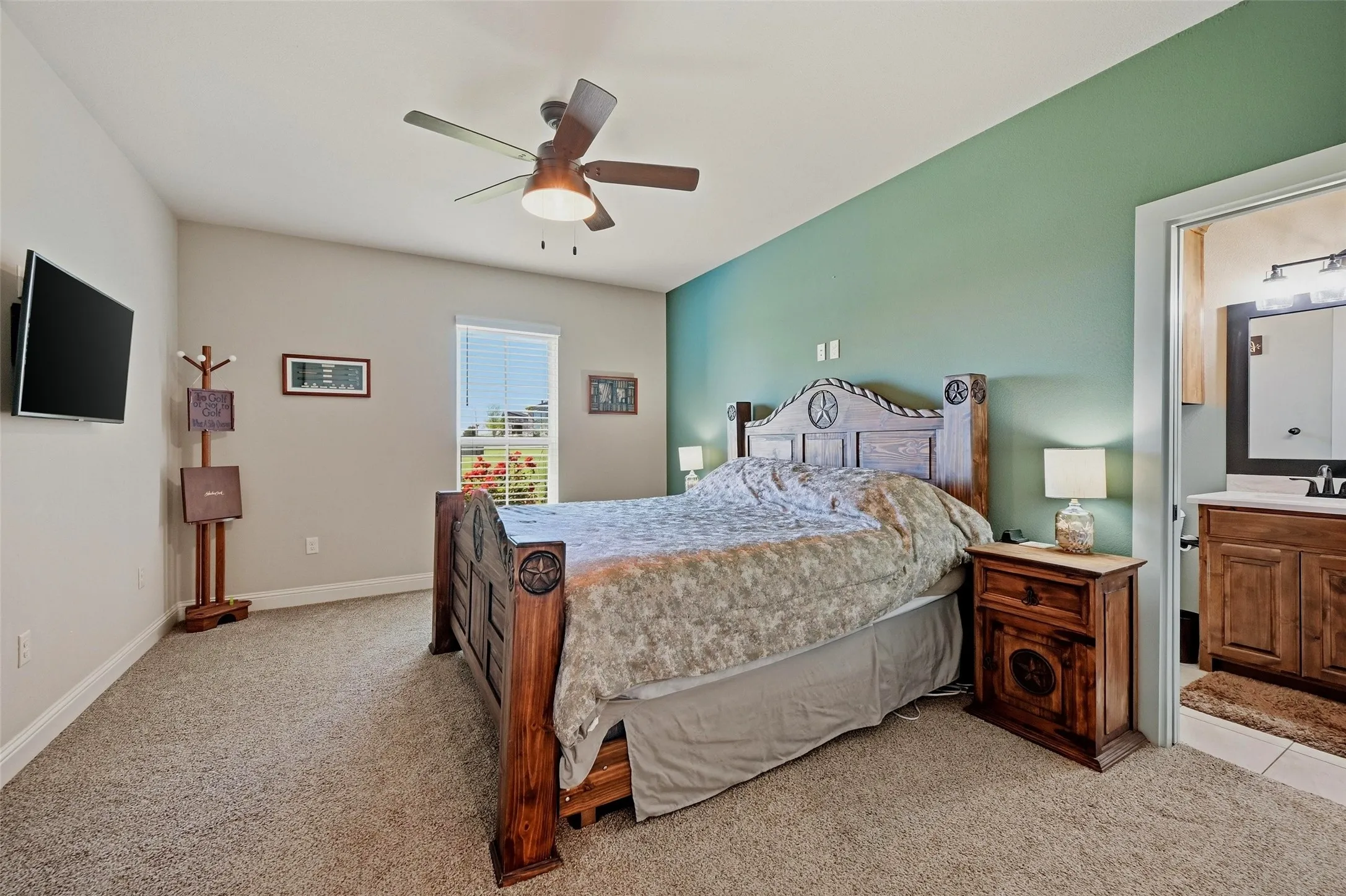 Single Family Residence For Sale in Grayson County , 56 Turtle Point Lane, Gordonville, Texas 76245, 4 Bedroom, 5 Bathroom, 3 Garage spaces, 3,376 Sqft, built in 2018, Preowned, mls#21234083, Real Estate Agent in Gordonville, Homes For Sale in Grayson county, Homes For Sale in Gordonville, Realtor in Gordonville Texas, Real Estate Brokerage Independent Realty Texas, Luminita Cordes Realtor