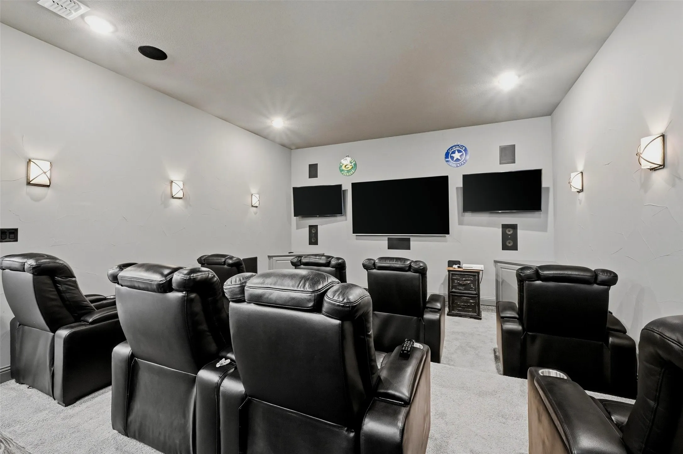 Single Family Residence For Sale in Grayson County , 56 Turtle Point Lane, Gordonville, Texas 76245, 4 Bedroom, 5 Bathroom, 3 Garage spaces, 3,376 Sqft, built in 2018, Preowned, mls#21234083, Real Estate Agent in Gordonville, Homes For Sale in Grayson county, Homes For Sale in Gordonville, Realtor in Gordonville Texas, Real Estate Brokerage Independent Realty Texas, Luminita Cordes Realtor