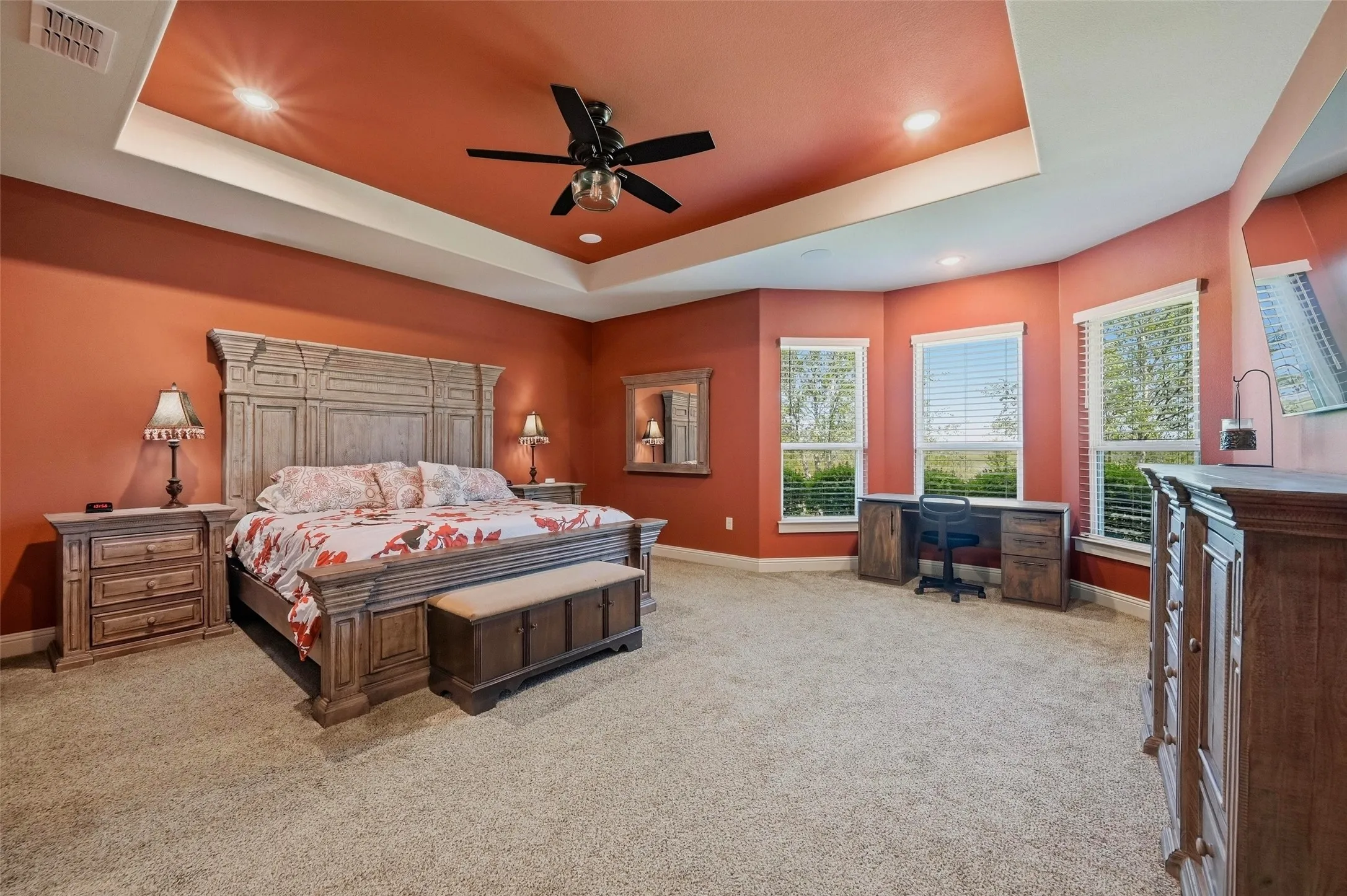 Single Family Residence For Sale in Grayson County , 56 Turtle Point Lane, Gordonville, Texas 76245, 4 Bedroom, 5 Bathroom, 3 Garage spaces, 3,376 Sqft, built in 2018, Preowned, mls#21234083, Real Estate Agent in Gordonville, Homes For Sale in Grayson county, Homes For Sale in Gordonville, Realtor in Gordonville Texas, Real Estate Brokerage Independent Realty Texas, Luminita Cordes Realtor