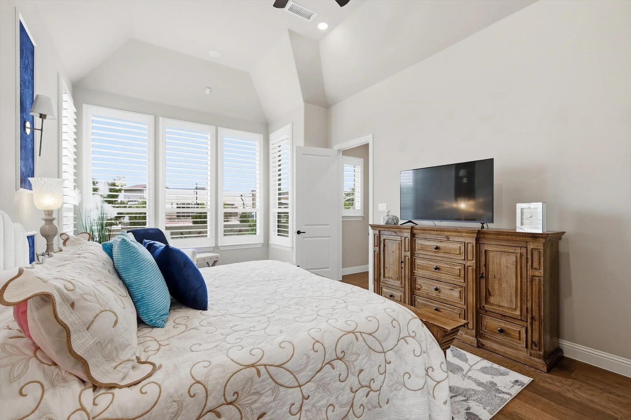 Single Family Residence For Sale in Denton County , 1209 1st Street, Northlake, Texas 76226, 3 Bedroom, 3 Bathroom, 3 Garage spaces, 2,381 Sqft, built in 2023, mls#21232369, Real Estate Agent in Northlake, Homes For Sale in Denton county, Homes For Sale in Northlake, Realtor in Northlake Texas, Real Estate Brokerage Independent Realty Texas, Luminita Cordes Realtor