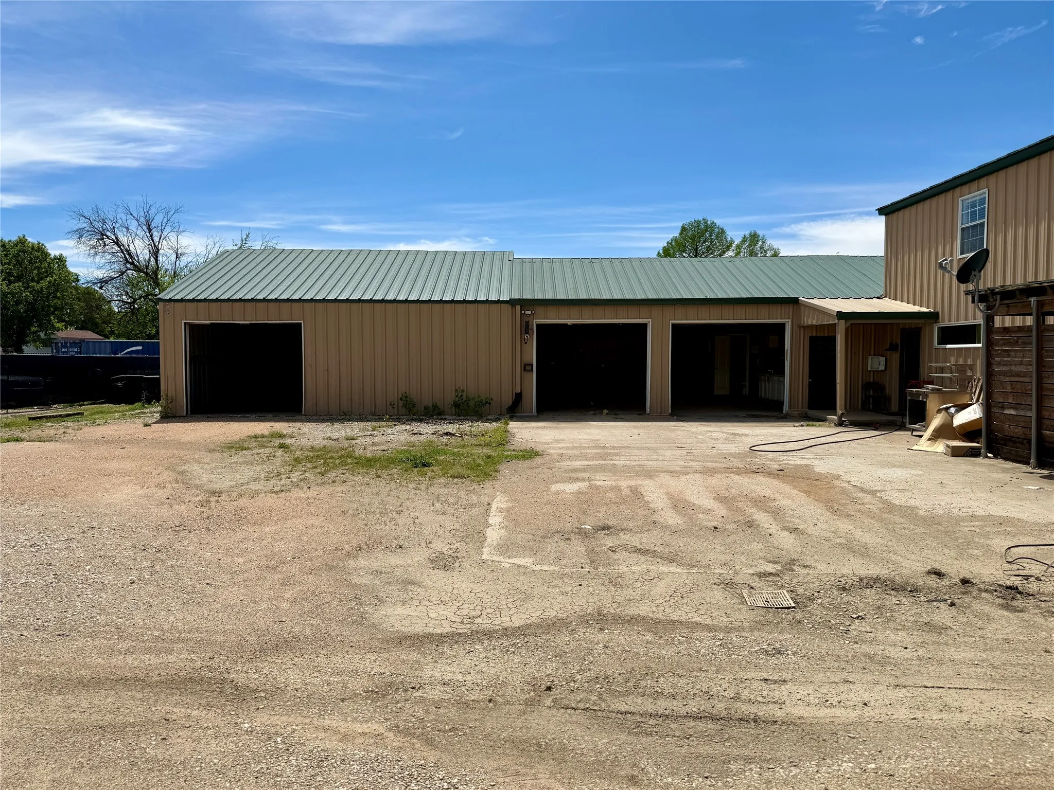Warehouse For Rent in Collin County , 633 Rose Garden Drive, Mc Kinney, Texas 75072, 0, 0, Garage spaces, 0 Sqft, built in 2007, Preowned, mls#21234933, Real Estate Agent in Mc Kinney, Homes For Rent in Collin county, Homes For Rent in Mc Kinney, Realtor in Mc Kinney Texas, Real Estate Brokerage Independent Realty Texas, Luminita Cordes Realtor
