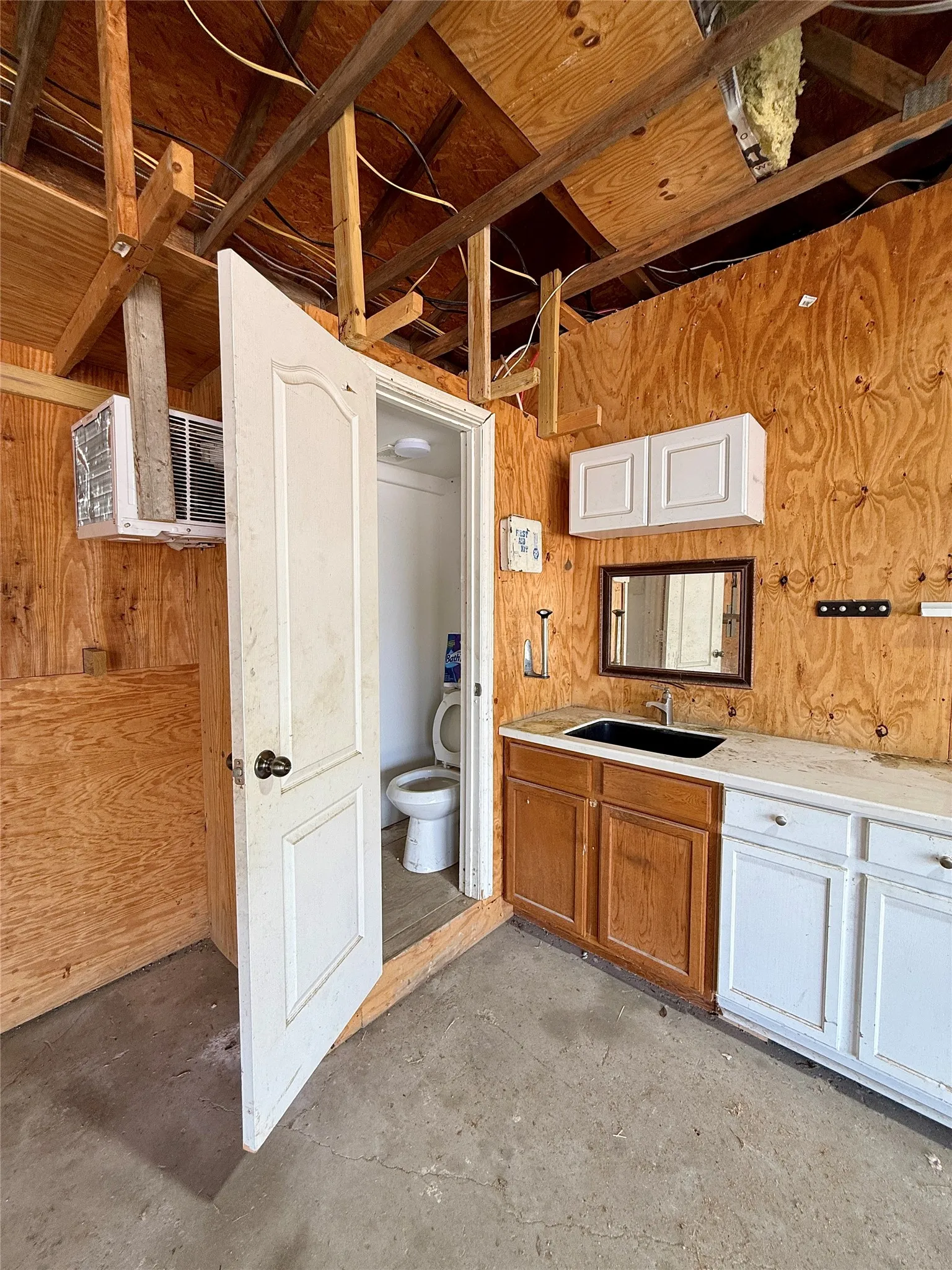 Warehouse For Rent in Collin County , 633 Rose Garden Drive, Mc Kinney, Texas 75072, 0, 0, Garage spaces, 0 Sqft, built in 2007, Preowned, mls#21234933, Real Estate Agent in Mc Kinney, Homes For Rent in Collin county, Homes For Rent in Mc Kinney, Realtor in Mc Kinney Texas, Real Estate Brokerage Independent Realty Texas, Luminita Cordes Realtor