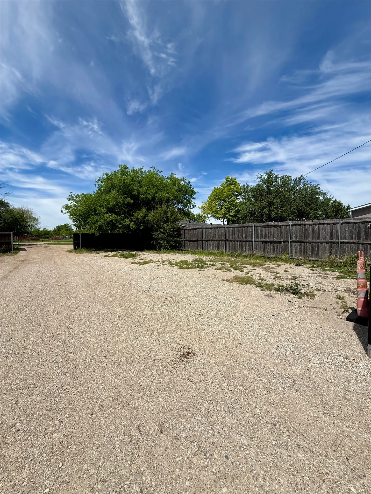 Warehouse For Rent in Collin County , 633 Rose Garden Drive, Mc Kinney, Texas 75072, 0, 0, Garage spaces, 0 Sqft, built in 2007, Preowned, mls#21234933, Real Estate Agent in Mc Kinney, Homes For Rent in Collin county, Homes For Rent in Mc Kinney, Realtor in Mc Kinney Texas, Real Estate Brokerage Independent Realty Texas, Luminita Cordes Realtor