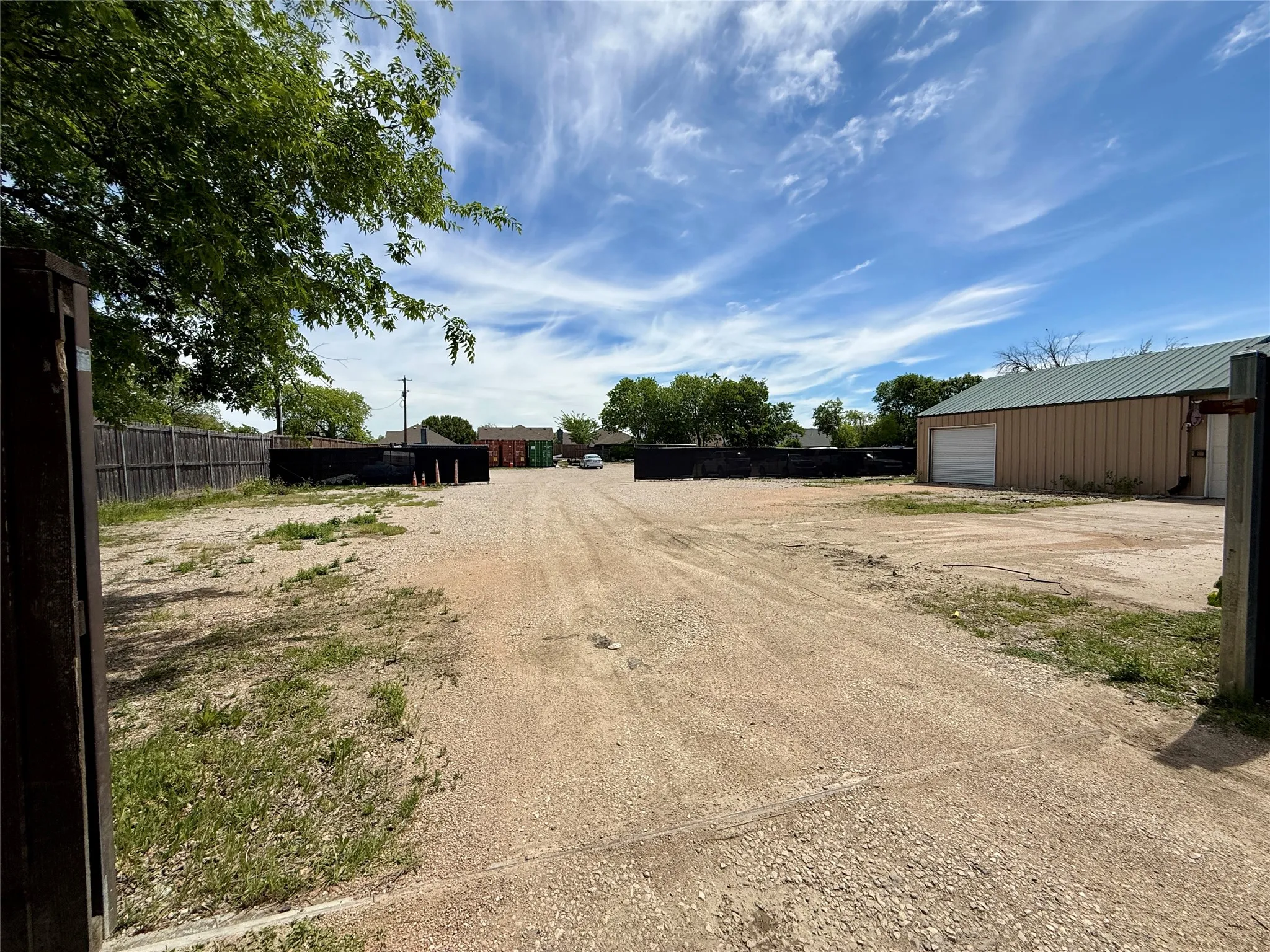Warehouse For Rent in Collin County , 633 Rose Garden Drive, Mc Kinney, Texas 75072, 0, 0, Garage spaces, 0 Sqft, built in 2007, Preowned, mls#21234933, Real Estate Agent in Mc Kinney, Homes For Rent in Collin county, Homes For Rent in Mc Kinney, Realtor in Mc Kinney Texas, Real Estate Brokerage Independent Realty Texas, Luminita Cordes Realtor