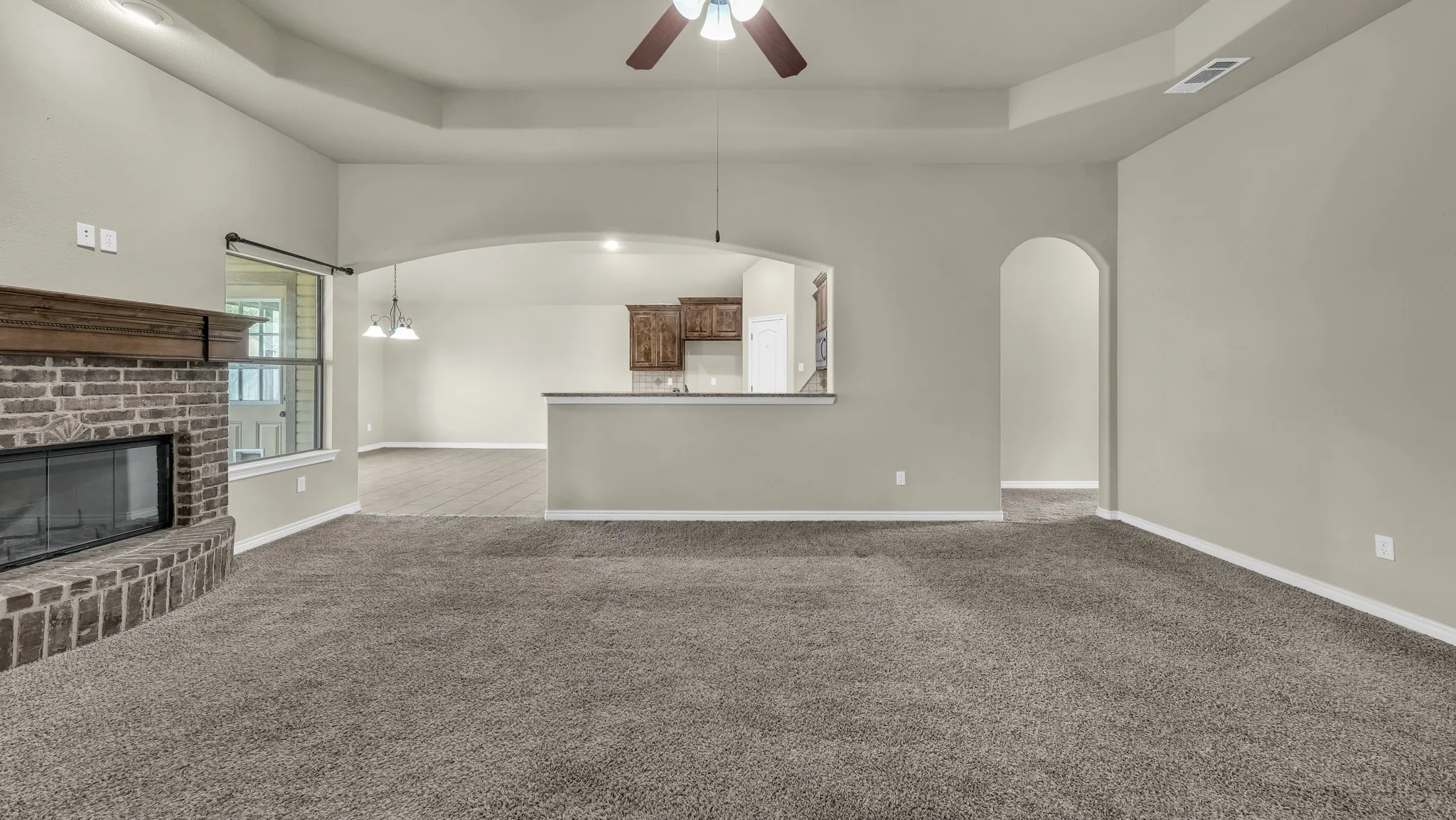 Single Family Residence For Sale in Wise County , 1207 Butterfield Street, Bridgeport, Texas 76426, 4 Bedroom, 2 Bathroom, 2 Garage spaces, 1,960 Sqft, built in 2014, Preowned, mls#21230230, Real Estate Agent in Bridgeport, Homes For Sale in Wise county, Homes For Sale in Bridgeport, Realtor in Bridgeport Texas, Real Estate Brokerage Independent Realty Texas, Luminita Cordes Realtor