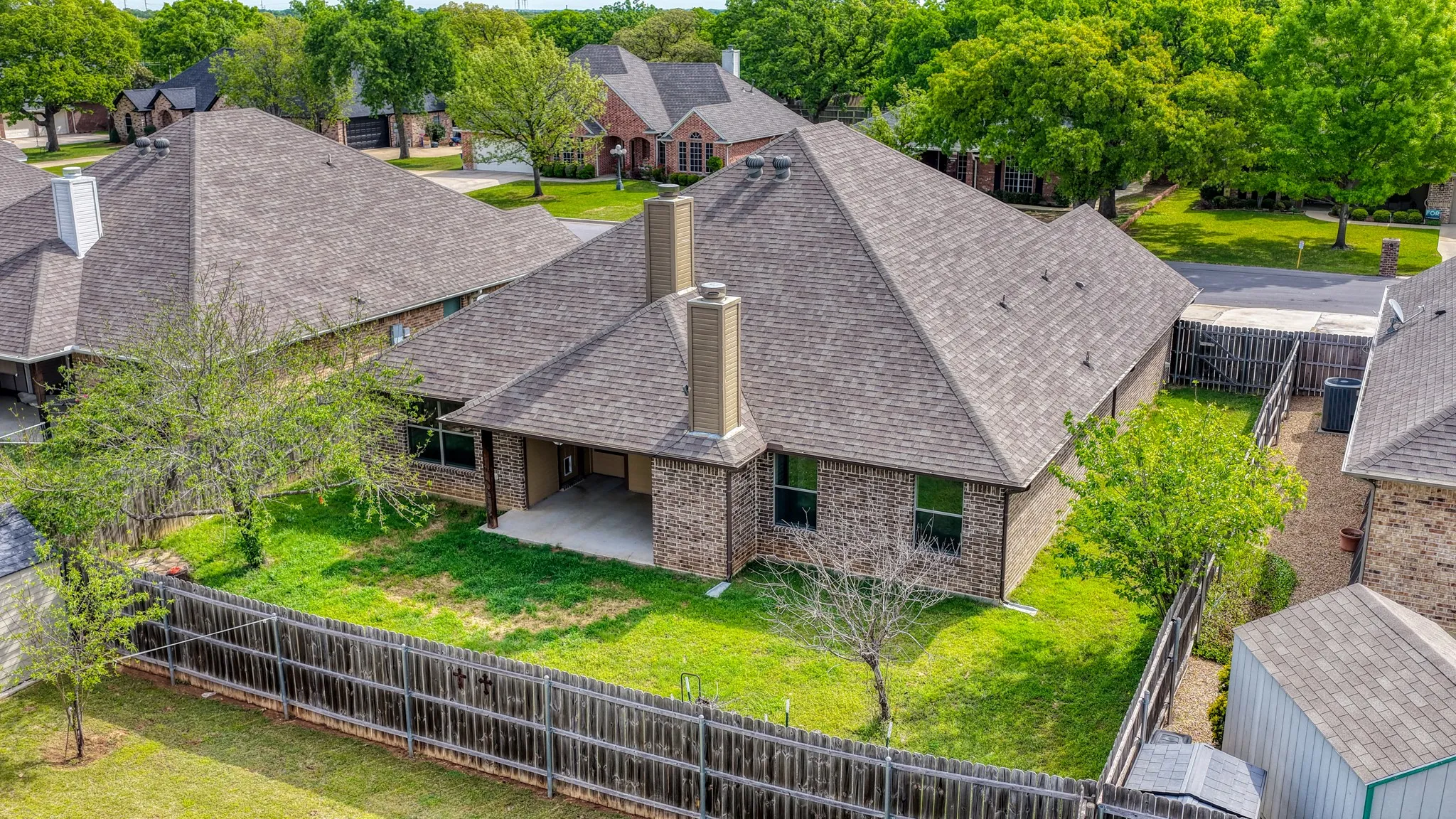 Single Family Residence For Sale in Wise County , 1207 Butterfield Street, Bridgeport, Texas 76426, 4 Bedroom, 2 Bathroom, 2 Garage spaces, 1,960 Sqft, built in 2014, Preowned, mls#21230230, Real Estate Agent in Bridgeport, Homes For Sale in Wise county, Homes For Sale in Bridgeport, Realtor in Bridgeport Texas, Real Estate Brokerage Independent Realty Texas, Luminita Cordes Realtor